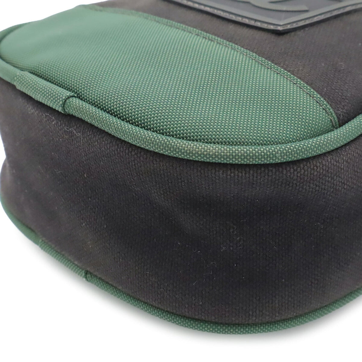 Chanel Sport Black Green Nylon Canvas Fanny Pack Handbag Pouch Shoulder Bag (Pre-Owned)