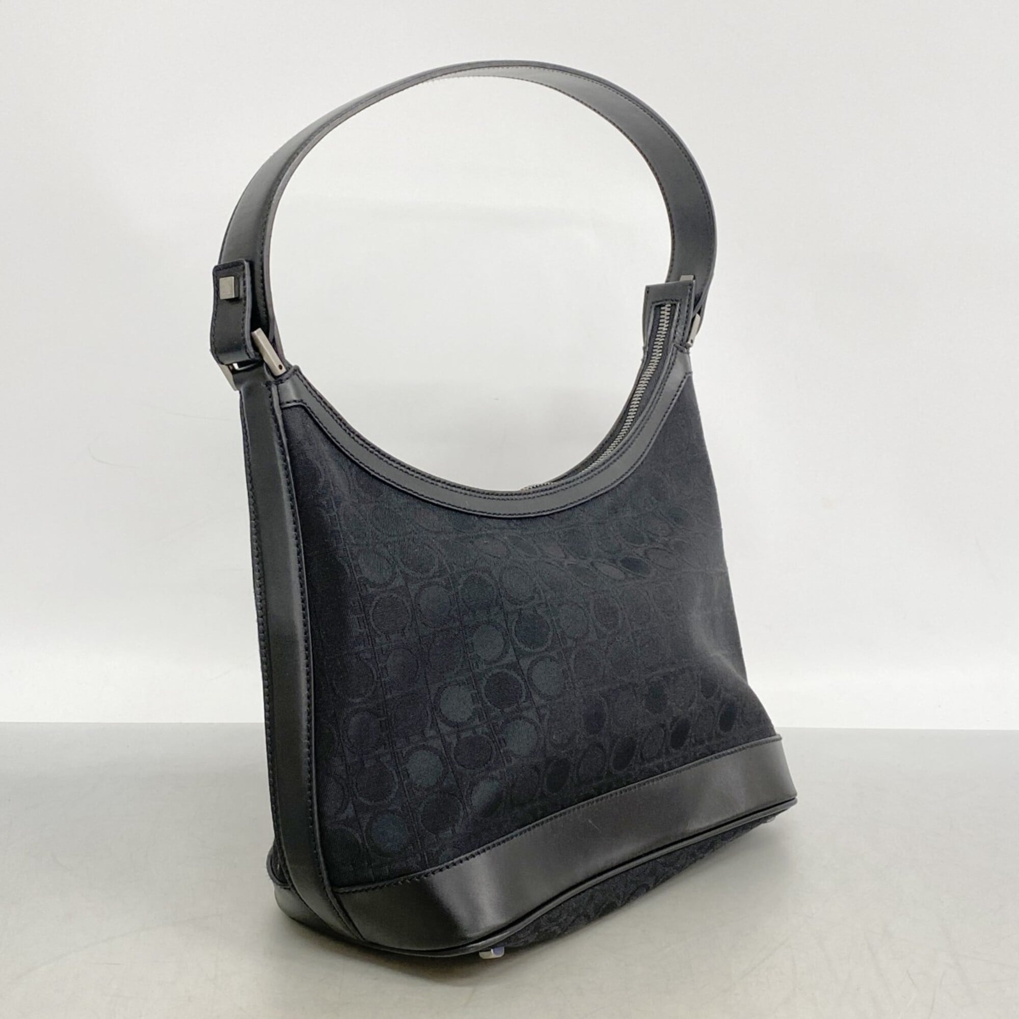 Salvatore Ferragamo Black Canvas Shoulder Bag (Pre-Owned)