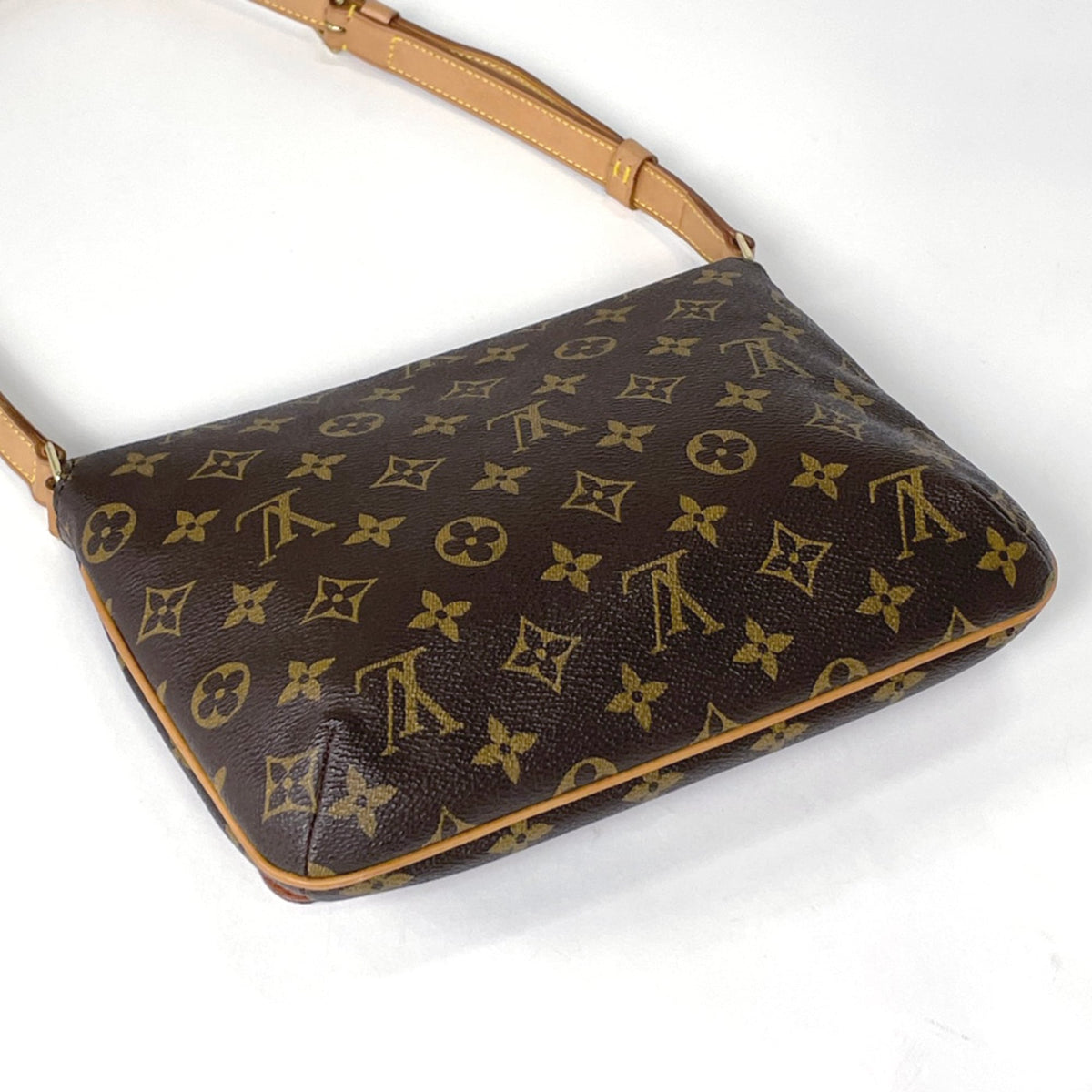 Louis Vuitton Brown Monogram Shoulder Bag (Pre-Owned)