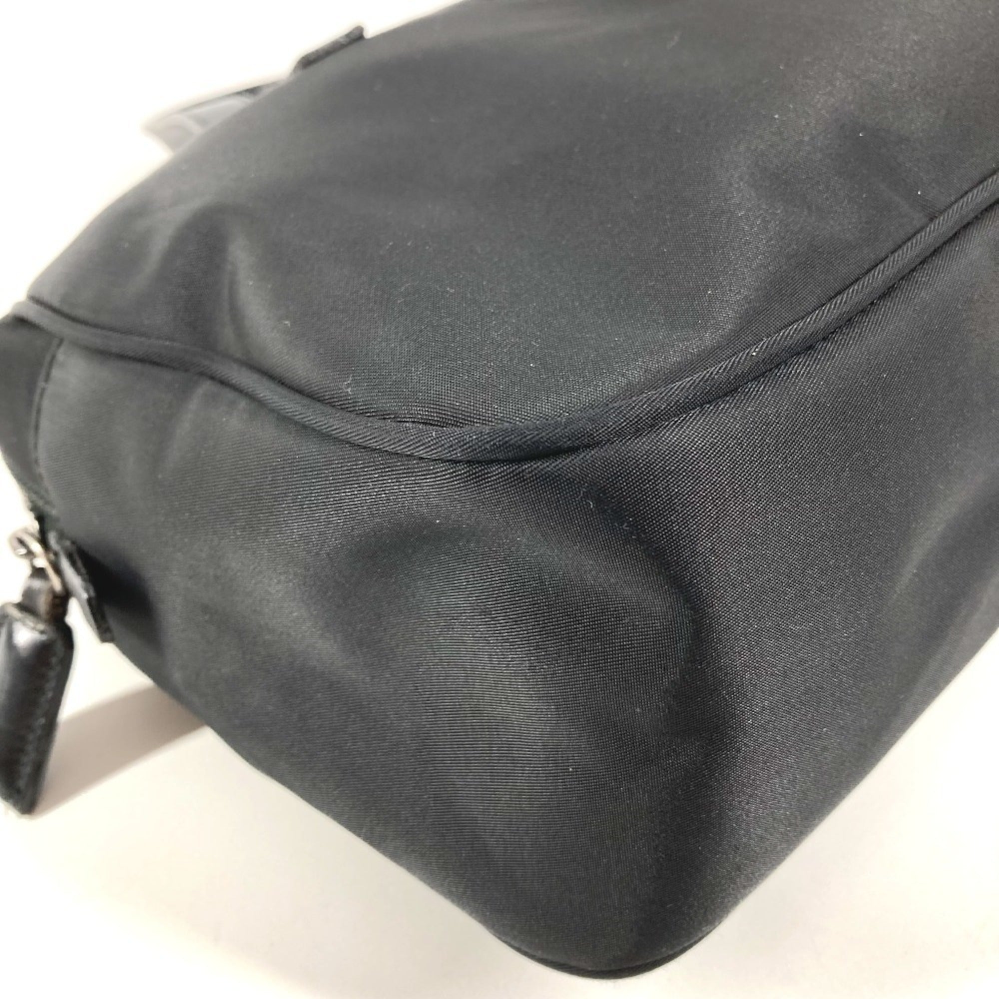 Fendi Black Nylon Handbag (Pre-Owned)