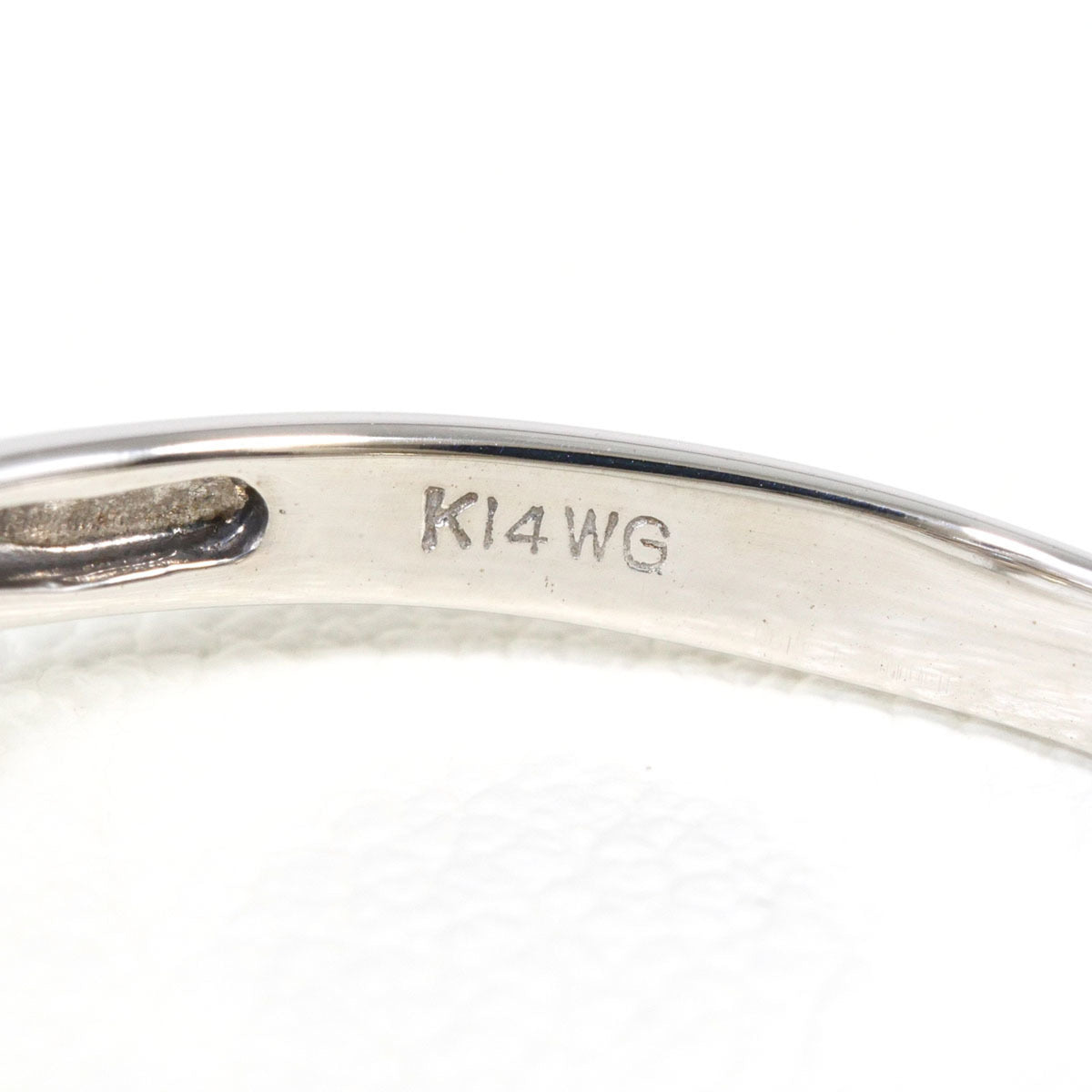 Unbranded White Gold White Gold (14K) Band Ring (Pre-Owned)