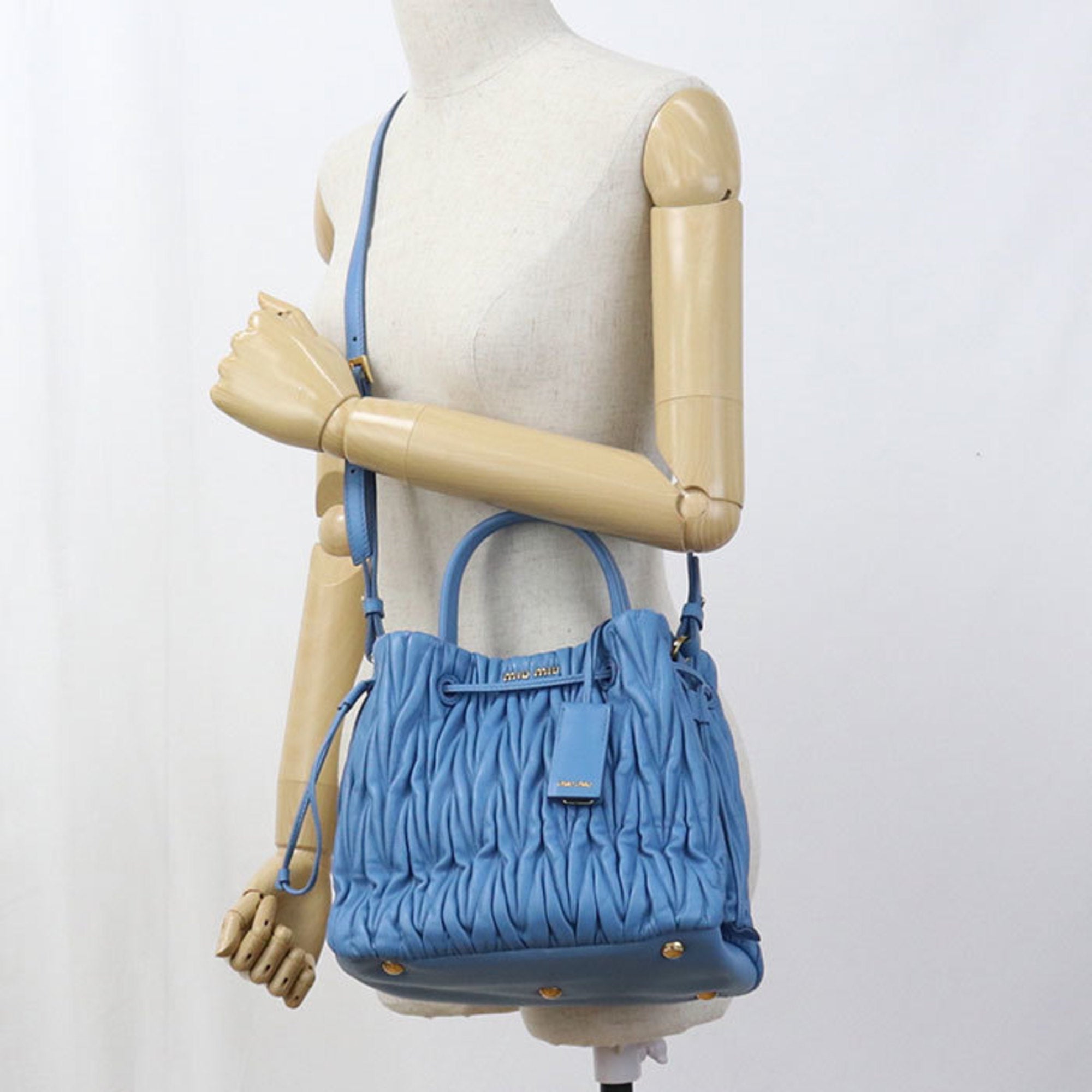 Miu Miu Blue Leather Handbag (Pre-Owned)