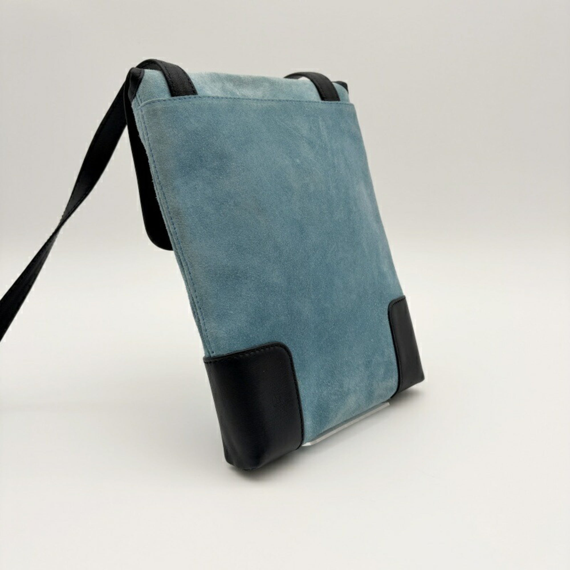 Loewe Blue Suede Pochette Shoulder Bag (Pre-Owned)