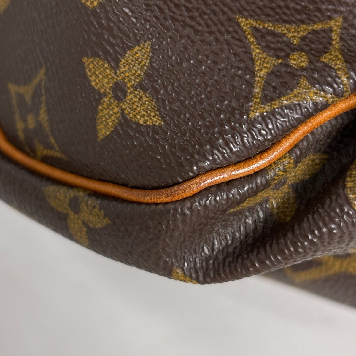 Louis Vuitton Monogram Brown Monogram Shoulder Bag (Pre-Owned)