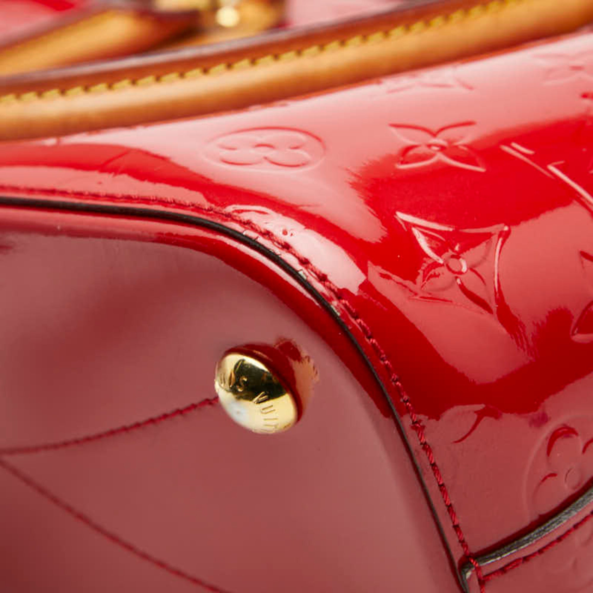 Louis Vuitton Cerise Red Color Patent Leather Handbag Shoulder Bag (Pre-Owned)