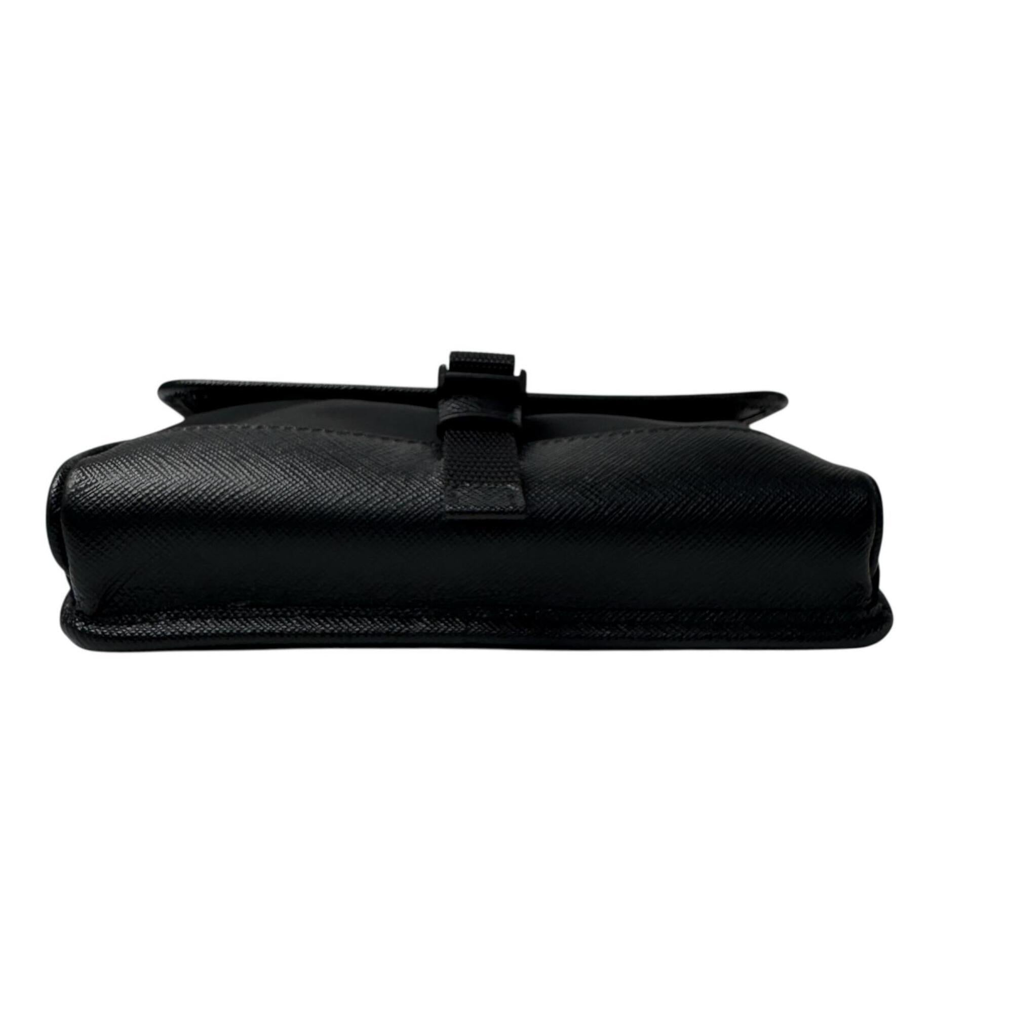 Prada Black Leather Shoulder Bag (Pre-Owned)