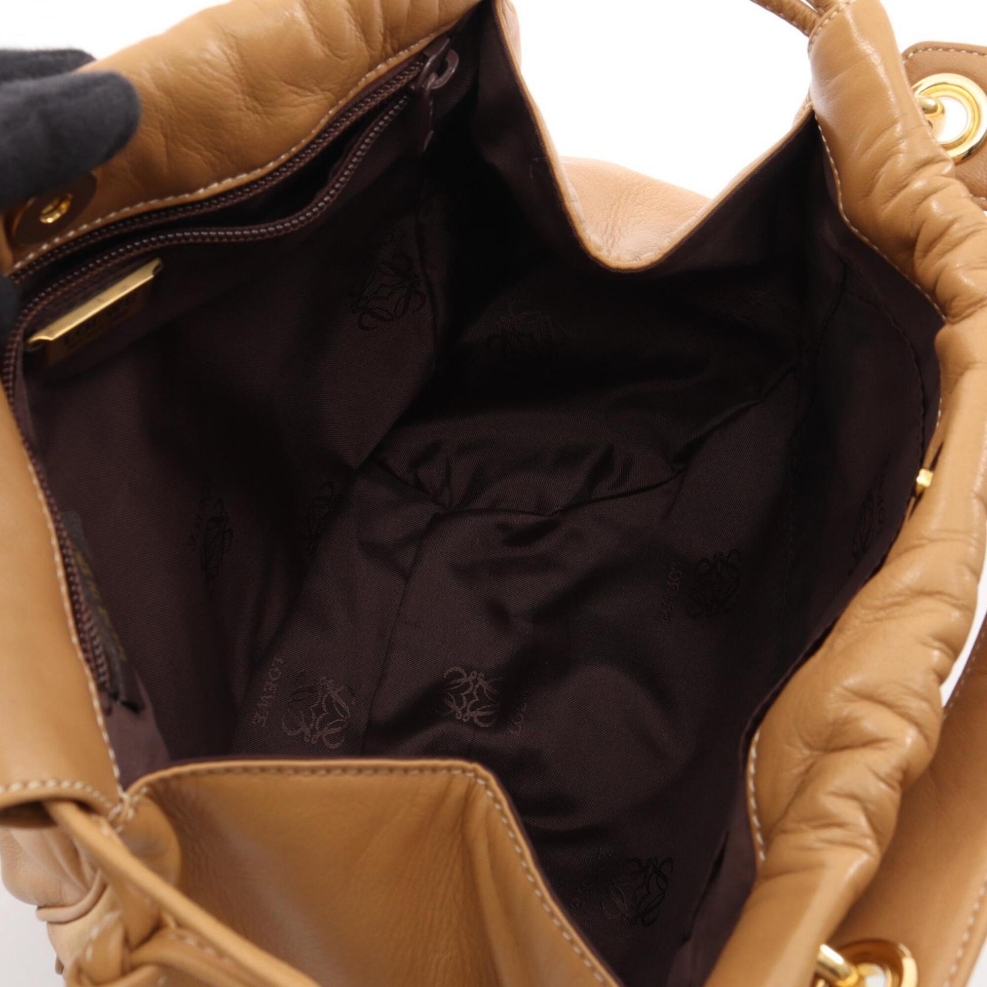 Loewe Beige Leather Handbag (Pre-Owned)