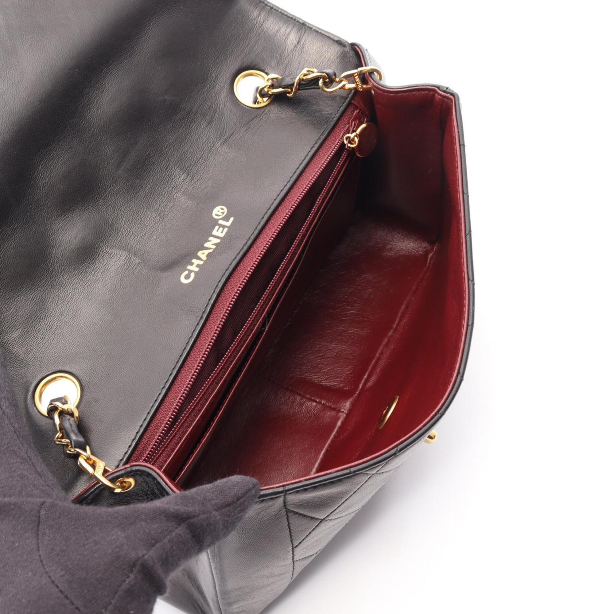 Chanel Black Leather Handbag Shoulder Bag (Pre-Owned)