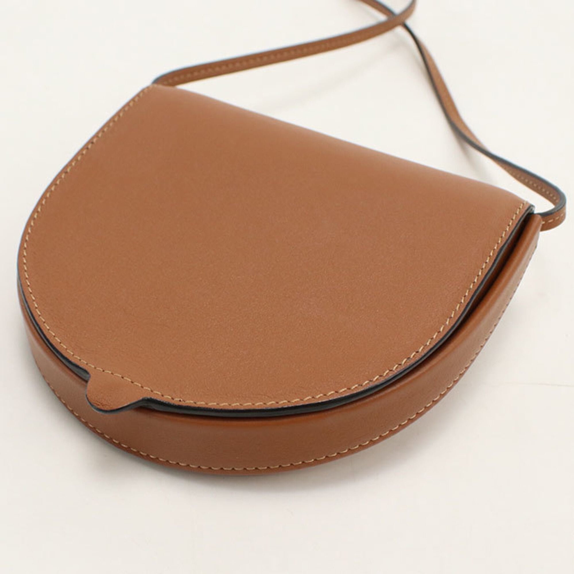 Loewe Brown Leather Shoulder Bag (Pre-Owned)