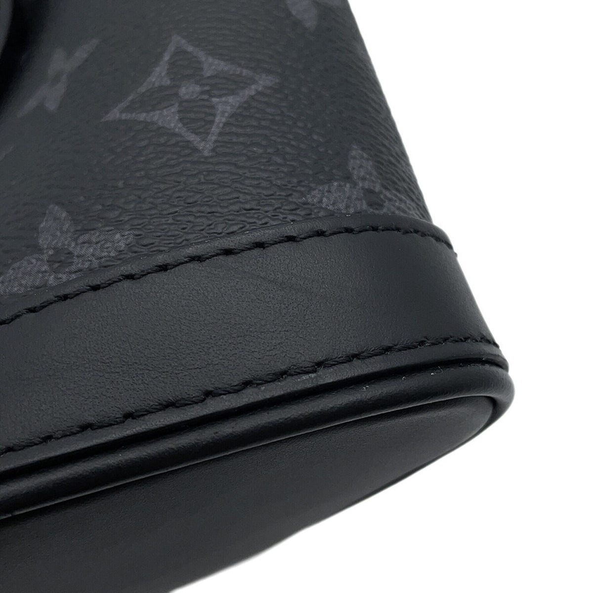 Louis Vuitton Monogram Eclipse Black Noir Monogram Eclipse Handbag Pouch Shoulder Bag (Pre-Owned)