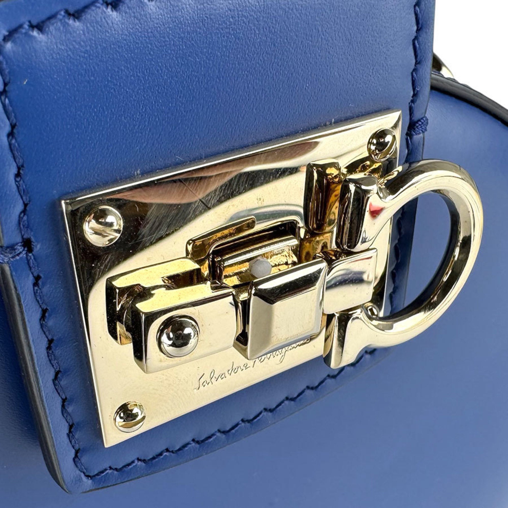 Salvatore Ferragamo Blue Leather Handbag Shoulder Bag (Pre-Owned)