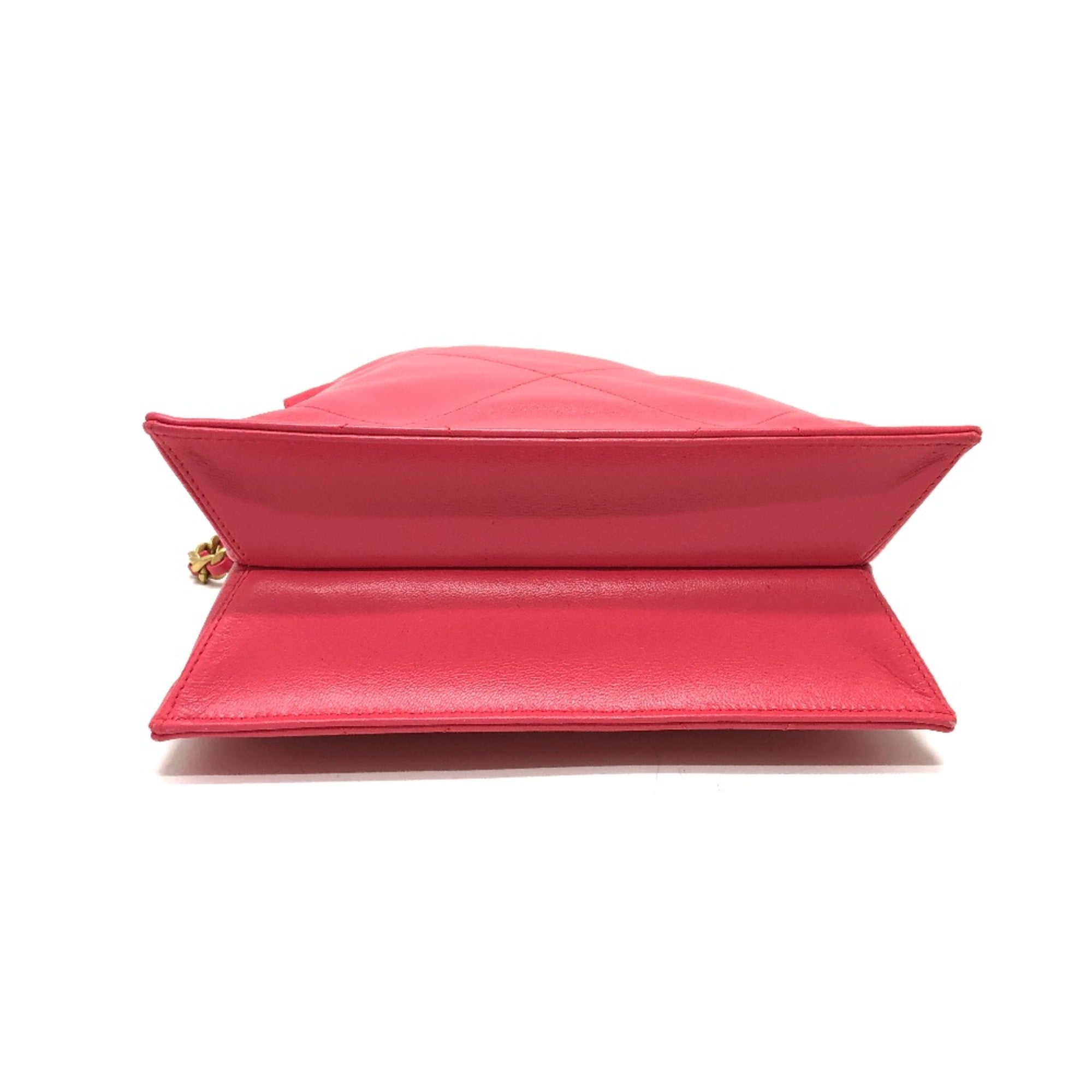 Chanel Pink Leather Handbag (Pre-Owned)