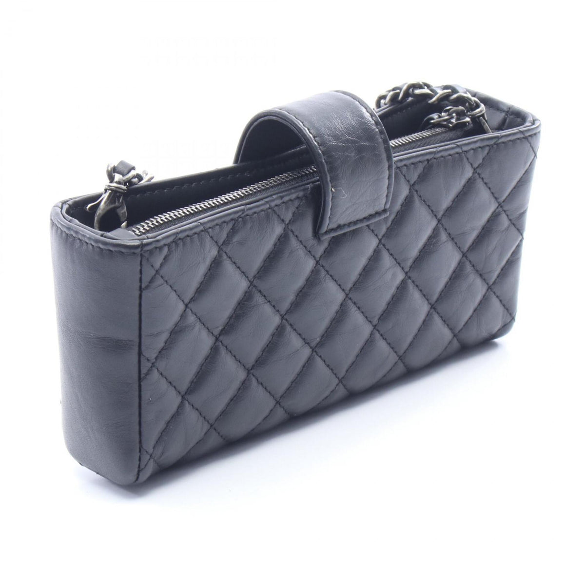 Chanel Black Leather Shoulder Bag (Pre-Owned)