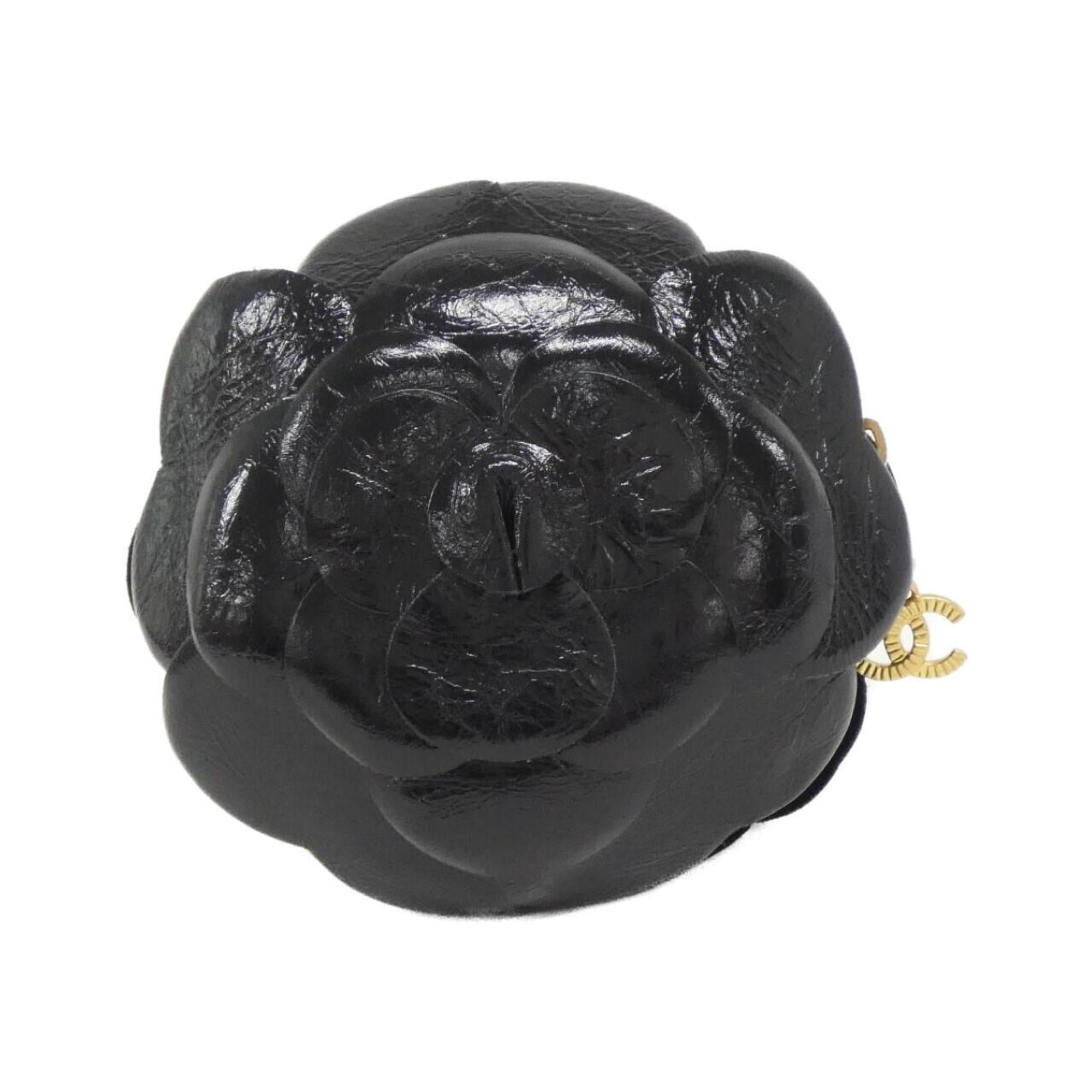Chanel Black Leather Shoulder Bag (Pre-Owned)