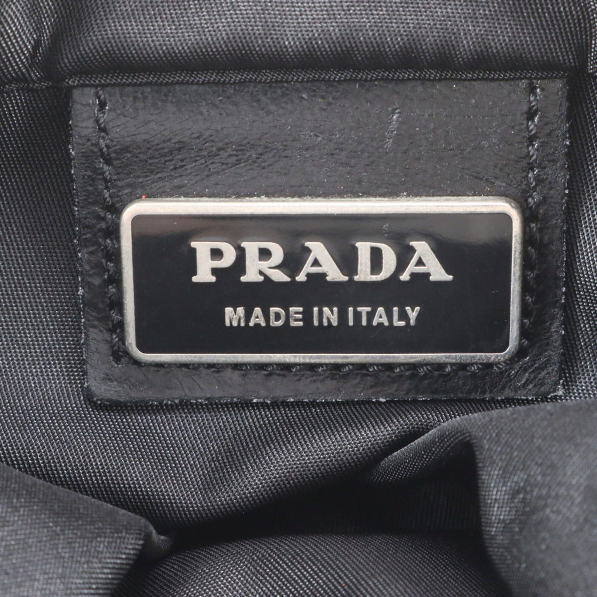 Prada Black Leather Nylon Messenger Bag Shoulder Bag (Pre-Owned)