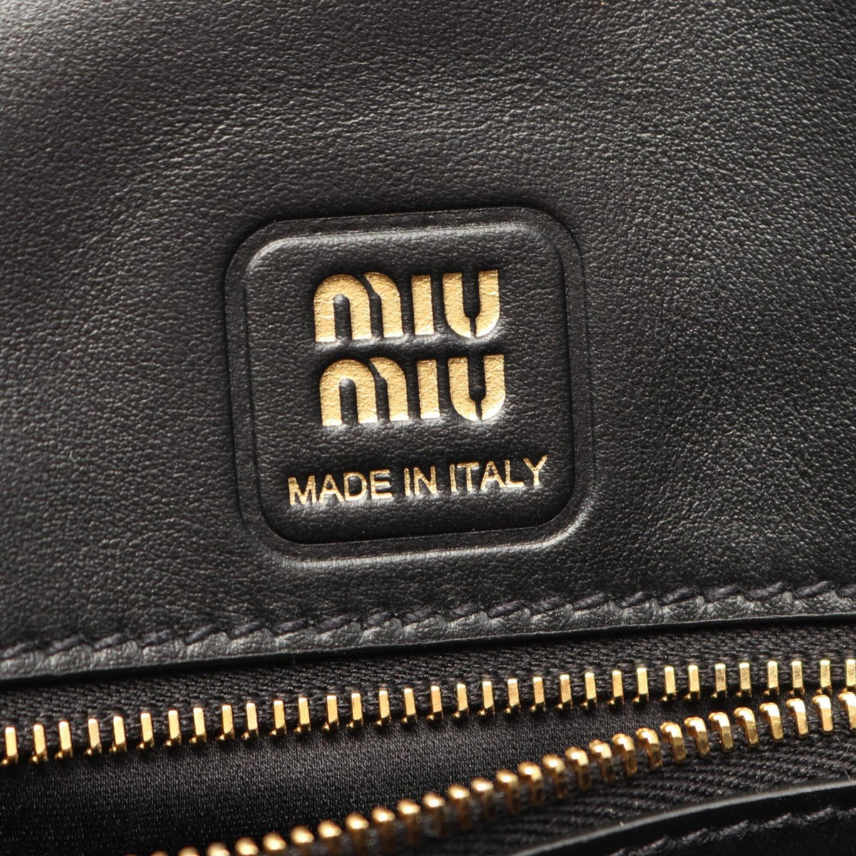 Miu Miu Black Leather Handbag (Pre-Owned)