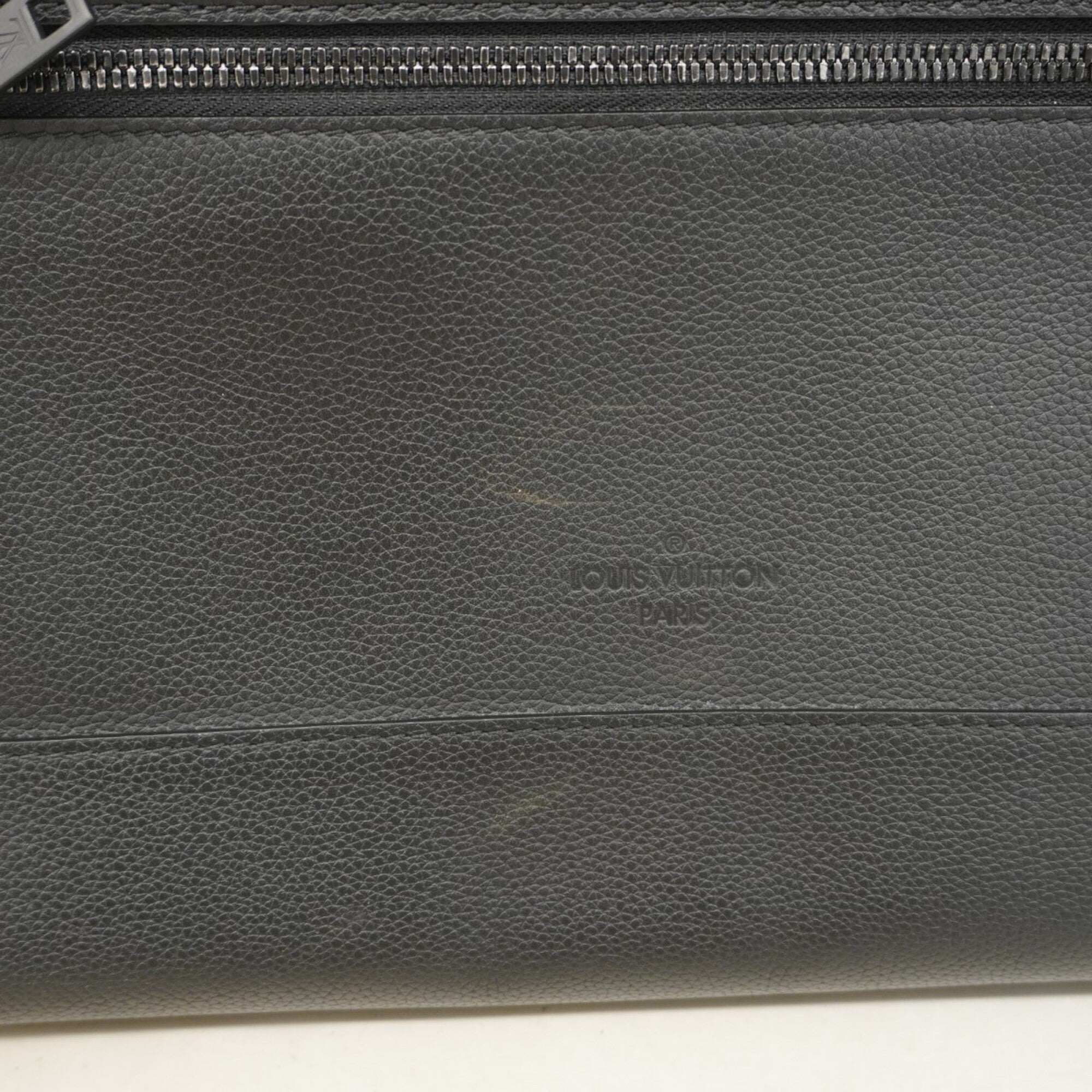Louis Vuitton Black Shoulder Bag (Pre-Owned)