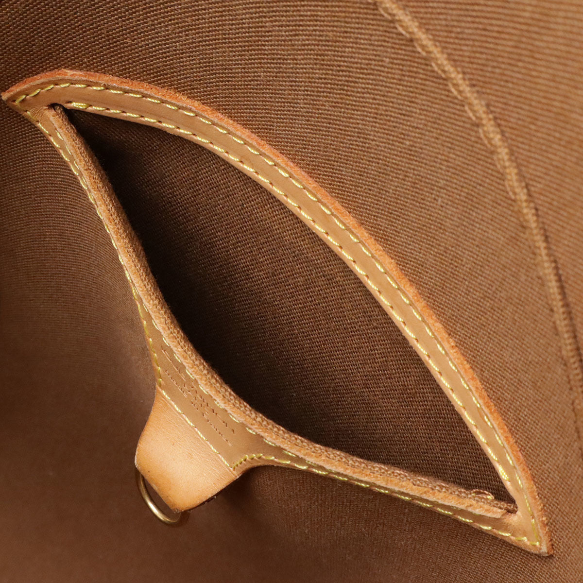 Louis Vuitton Brown Monogram Shoulder Bag (Pre-Owned)