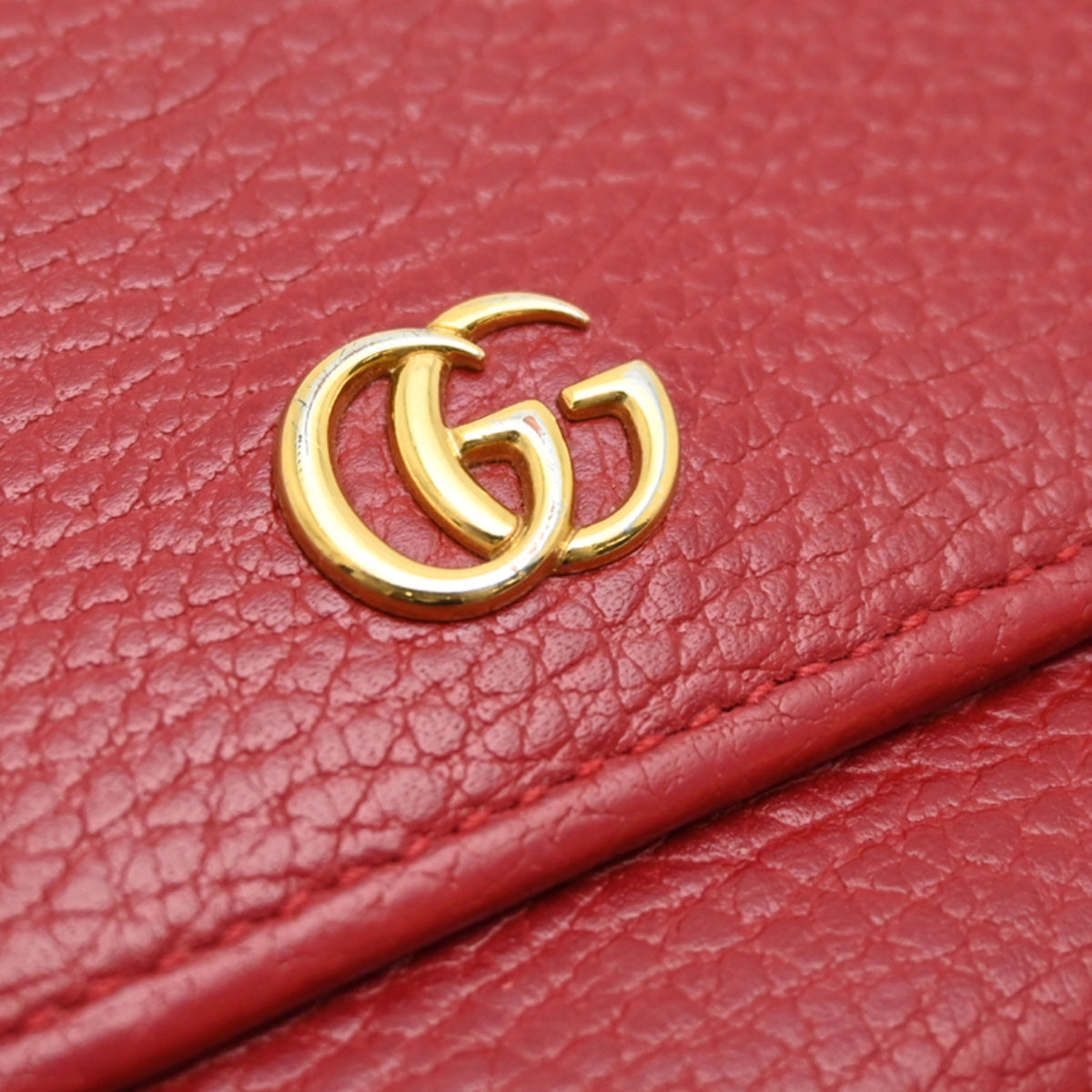 Gucci Red Color Leather Long Wallet (Bi-Fold) (Pre-Owned)