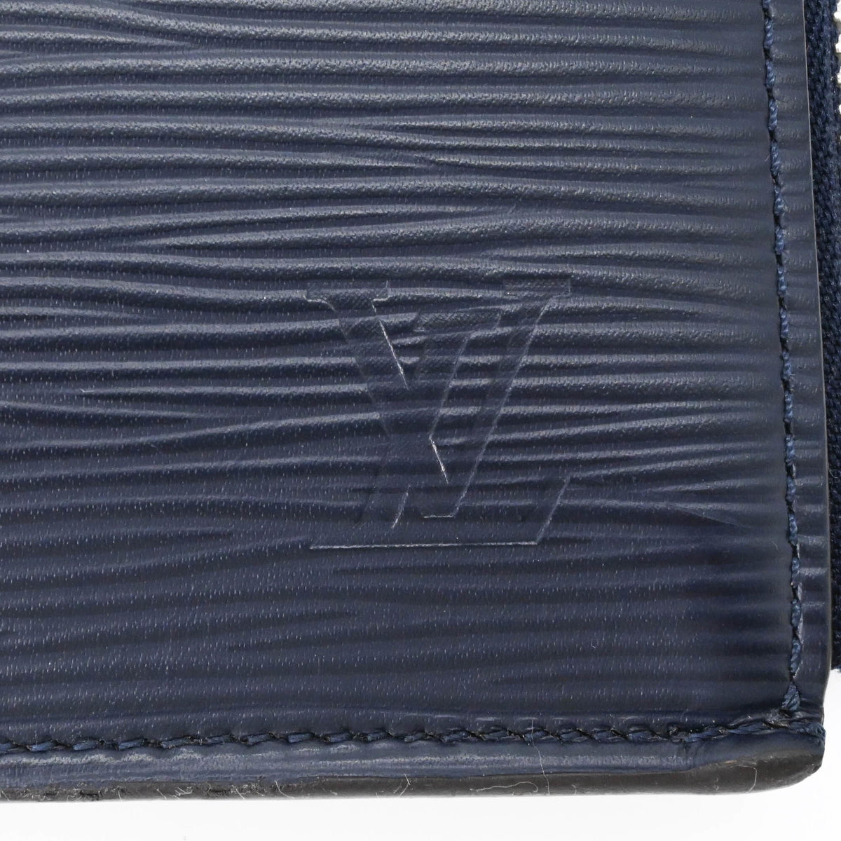 Louis Vuitton Epi Navy Epi Leather Clutch Bag Pouch (Pre-Owned)