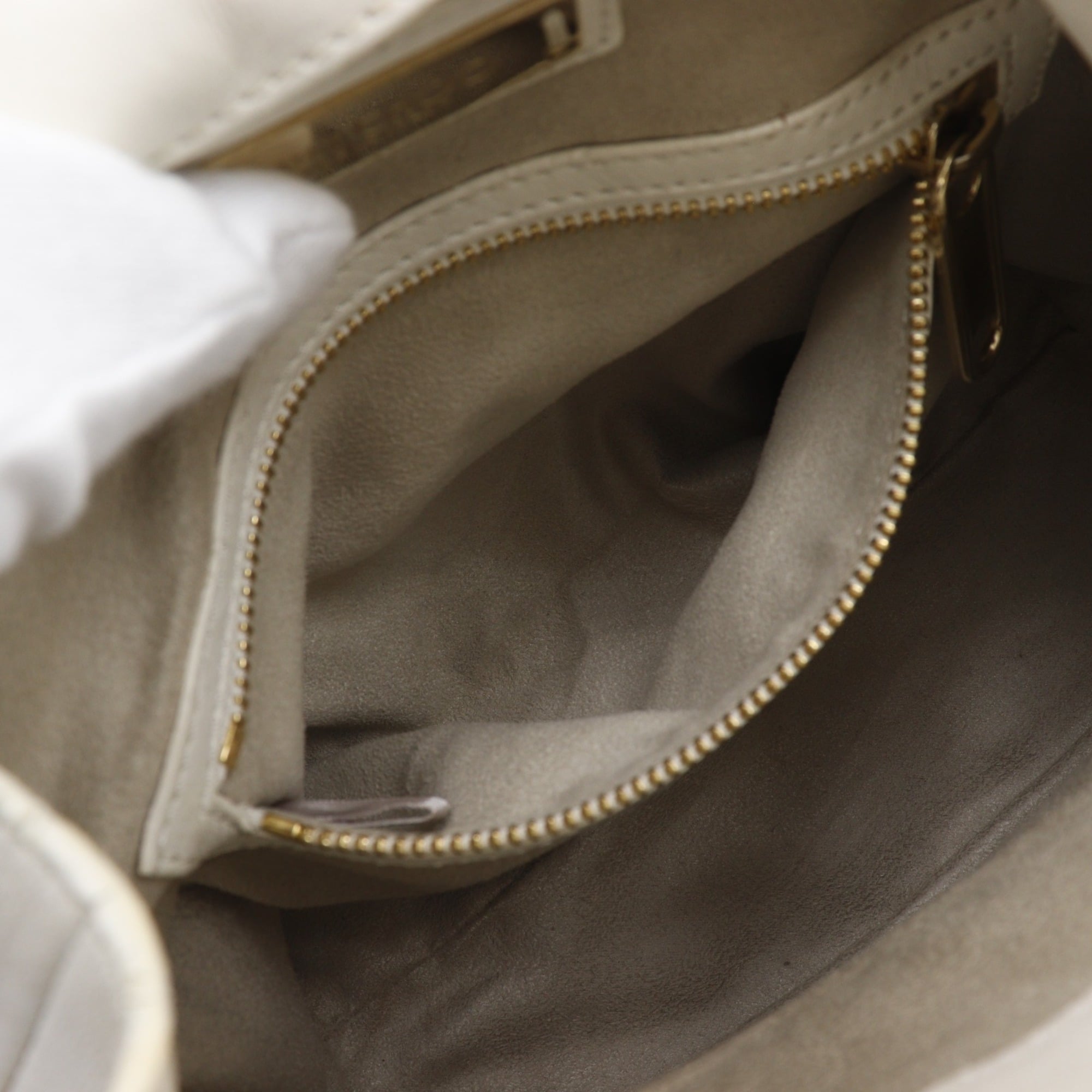 Jimmy Choo White Leather Handbag (Pre-Owned)