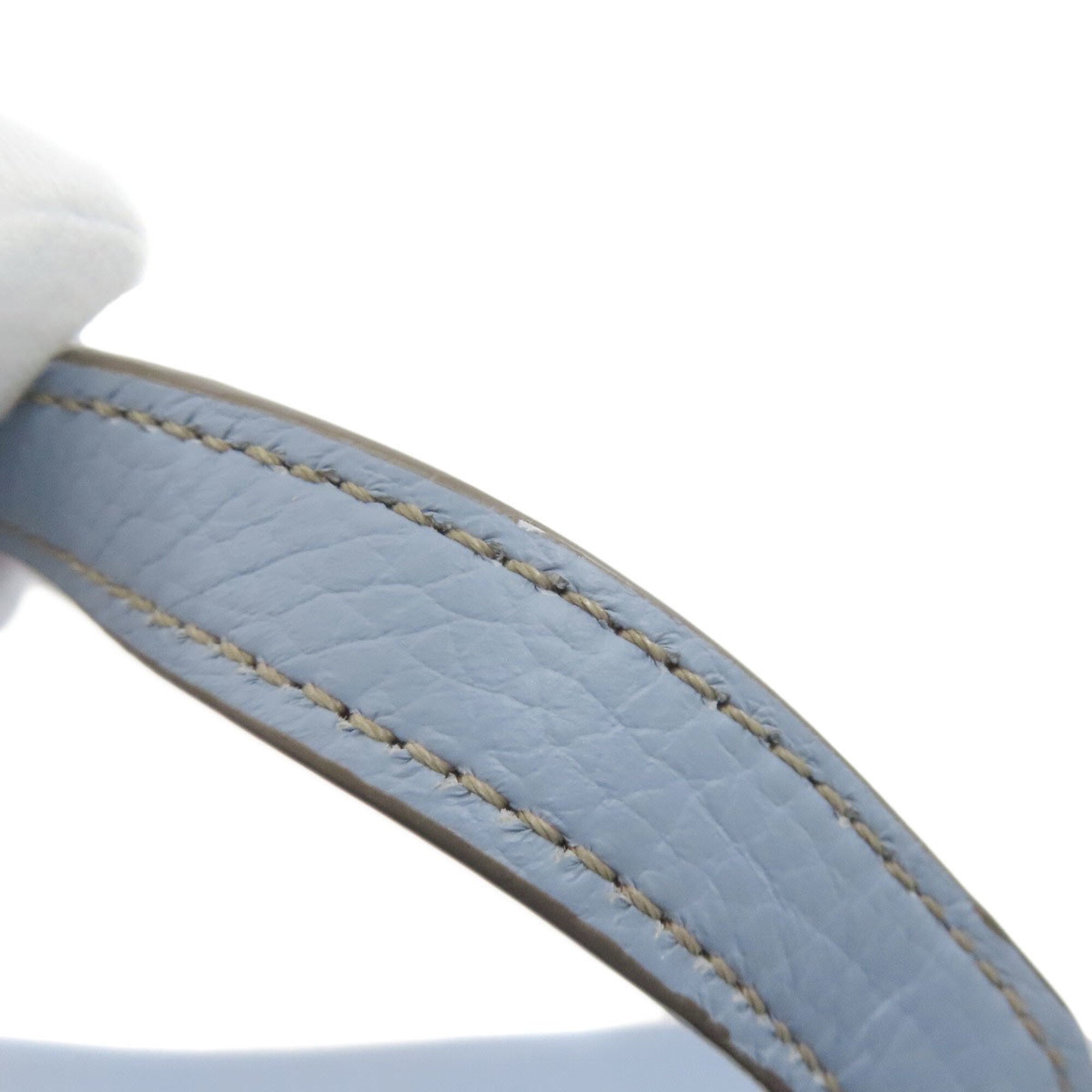 Tod's Light Blue Leather Handbag (Pre-Owned)