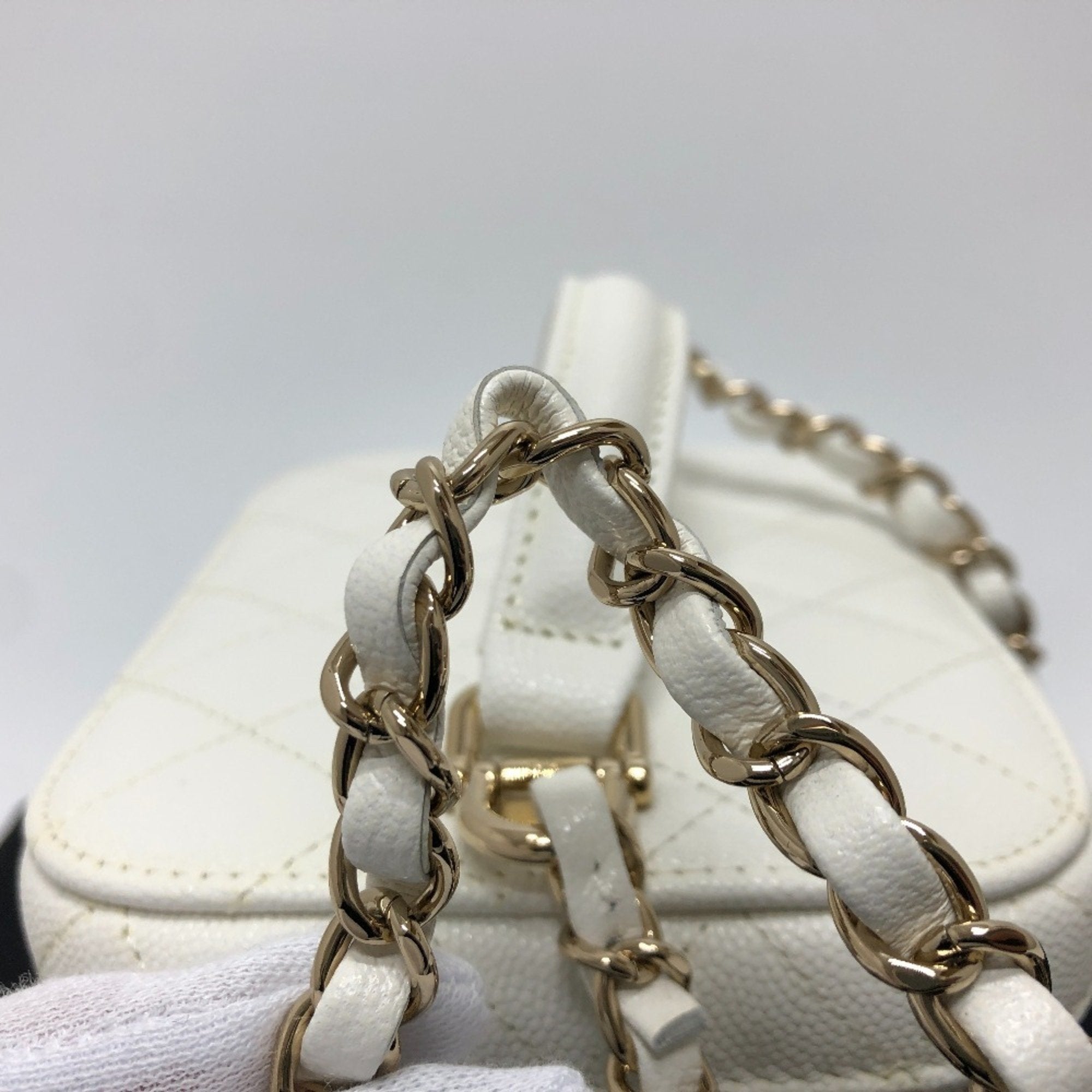 Chanel Caviar Skin White Caviar Leather Handbag Shoulder Bag Vanity Bag (Pre-Owned)