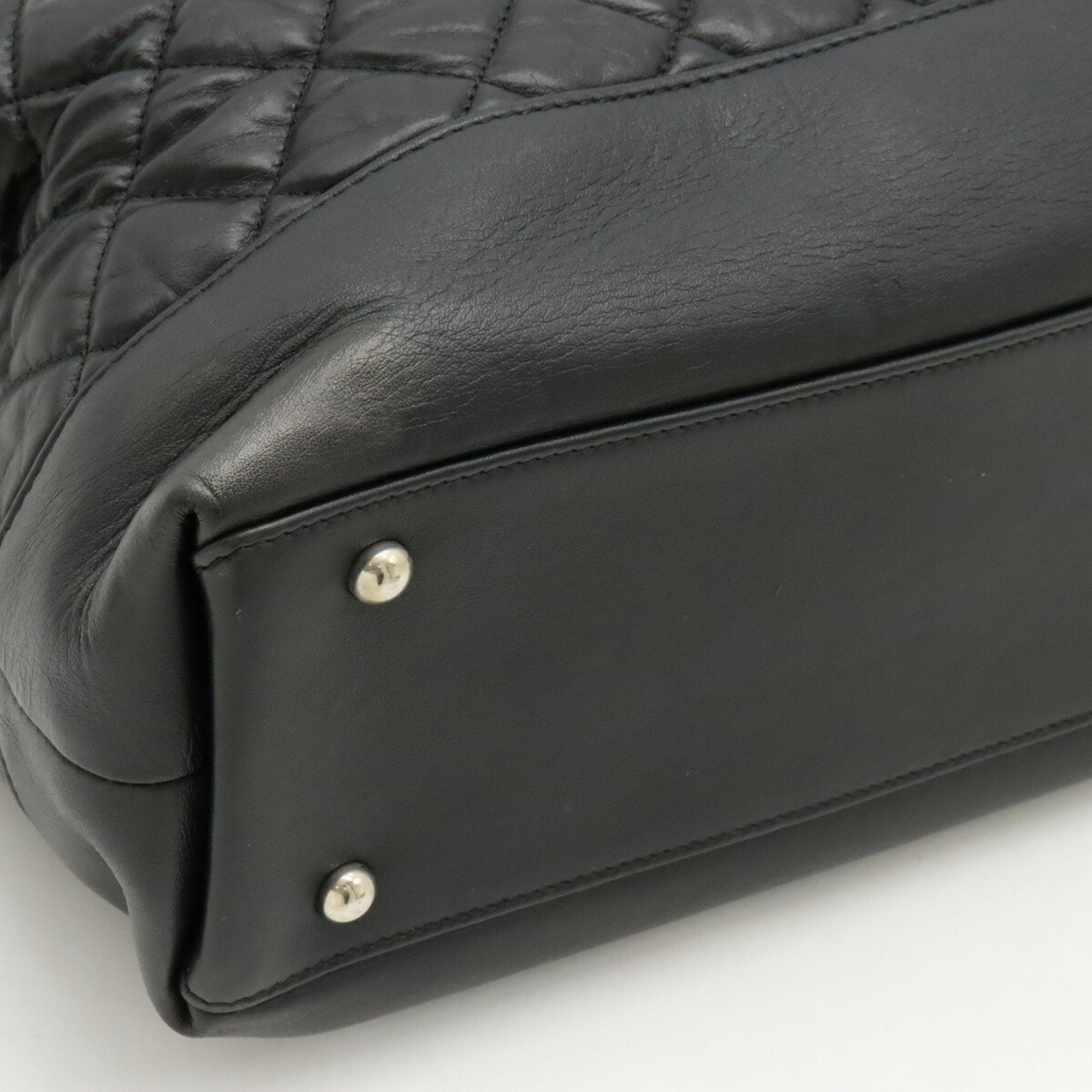 Chanel Black Leather Shoulder Bag Tote Bag (Pre-Owned)