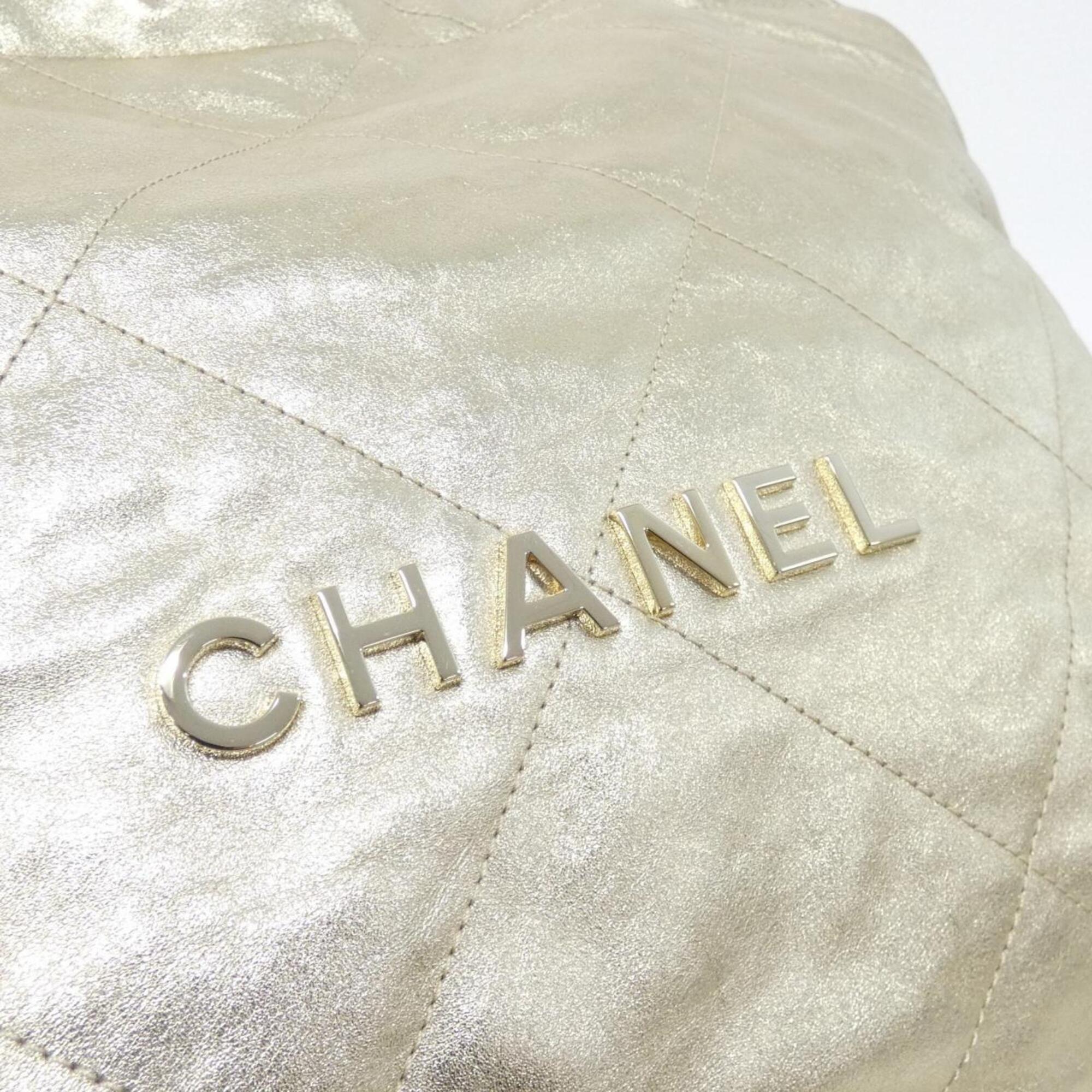 Chanel Gold Pouch Shoulder Bag (Pre-Owned)