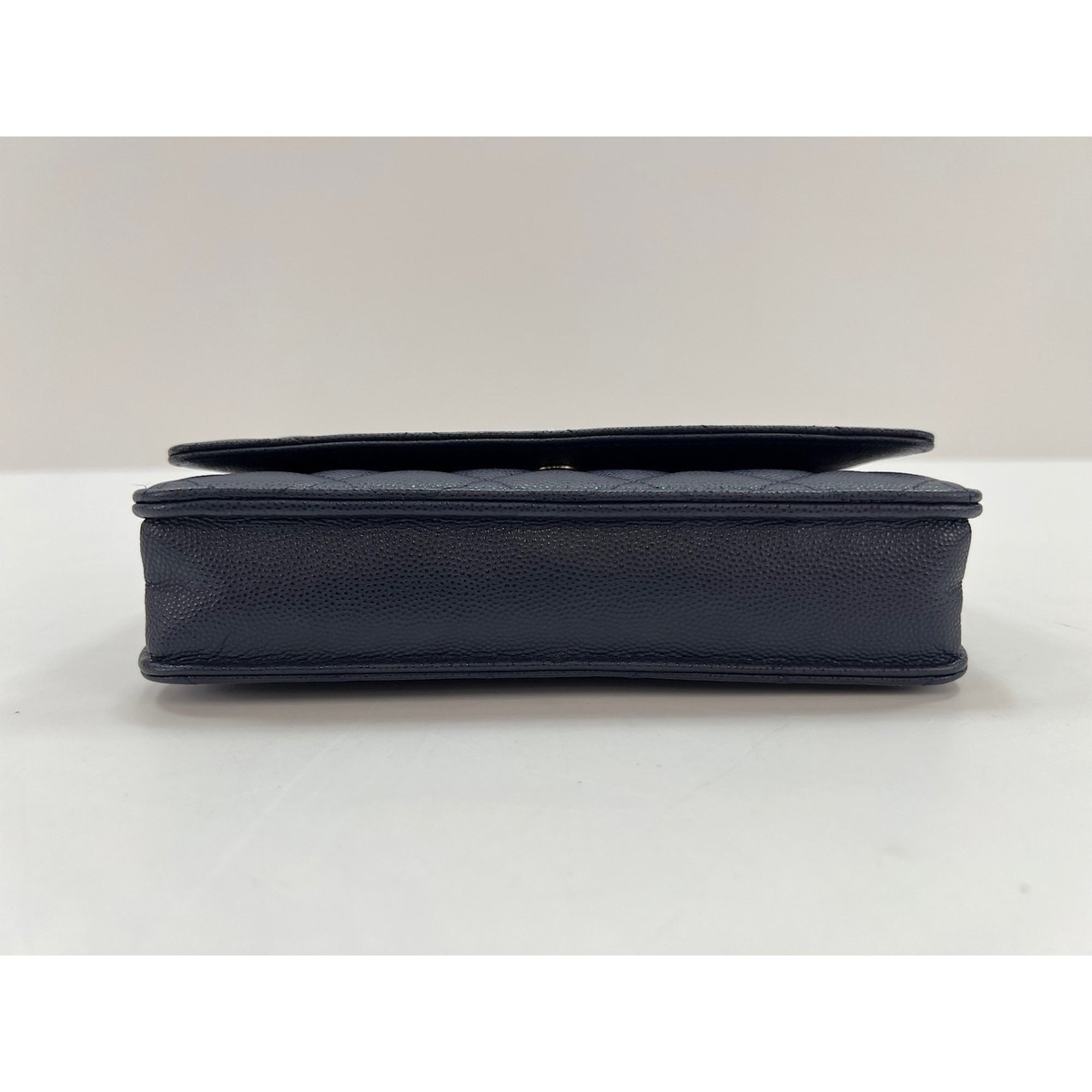 Chanel Navy Shoulder Bag (Pre-Owned)