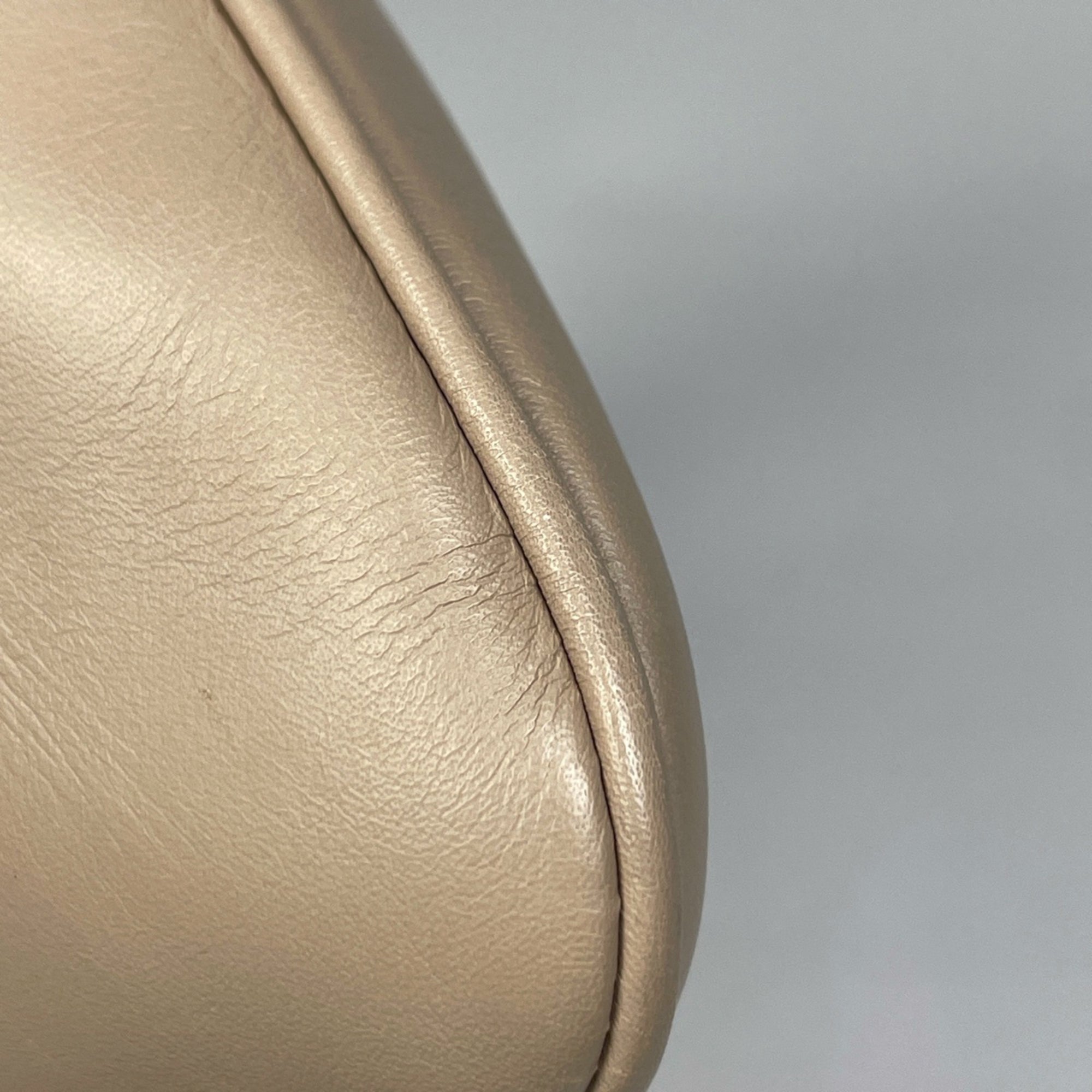Gucci Beige Gg Canvas Leather Handbag Shoulder Bag (Pre-Owned)