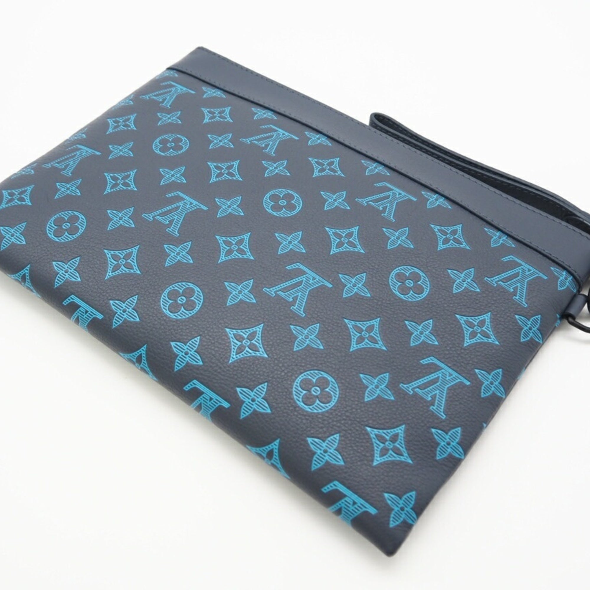 Louis Vuitton Blue Coated Canvas Clutch Bag (Pre-Owned)