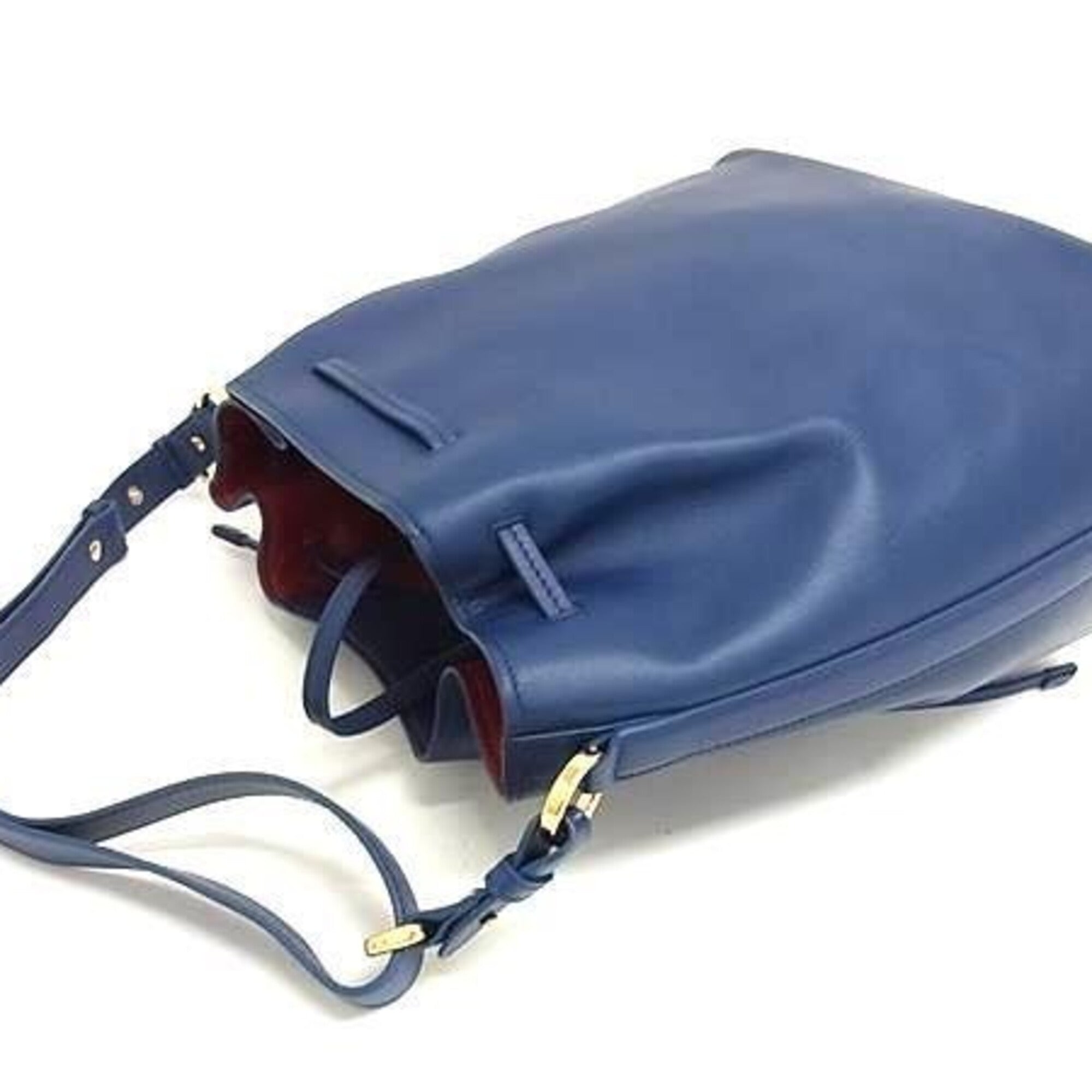 Salvatore Ferragamo Blue Leather Shoulder Bag (Pre-Owned)