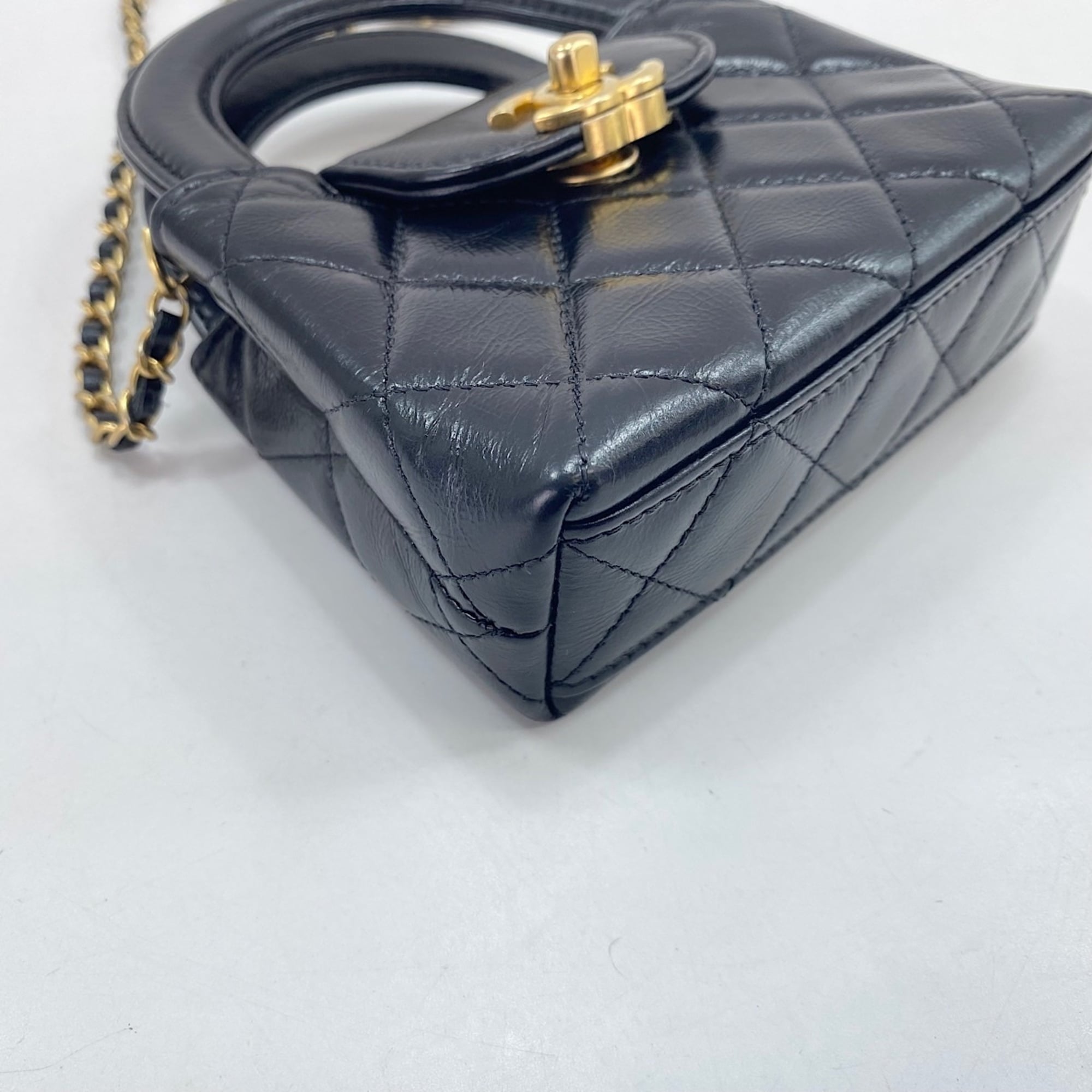 Chanel Black Shoulder Bag (Pre-Owned)