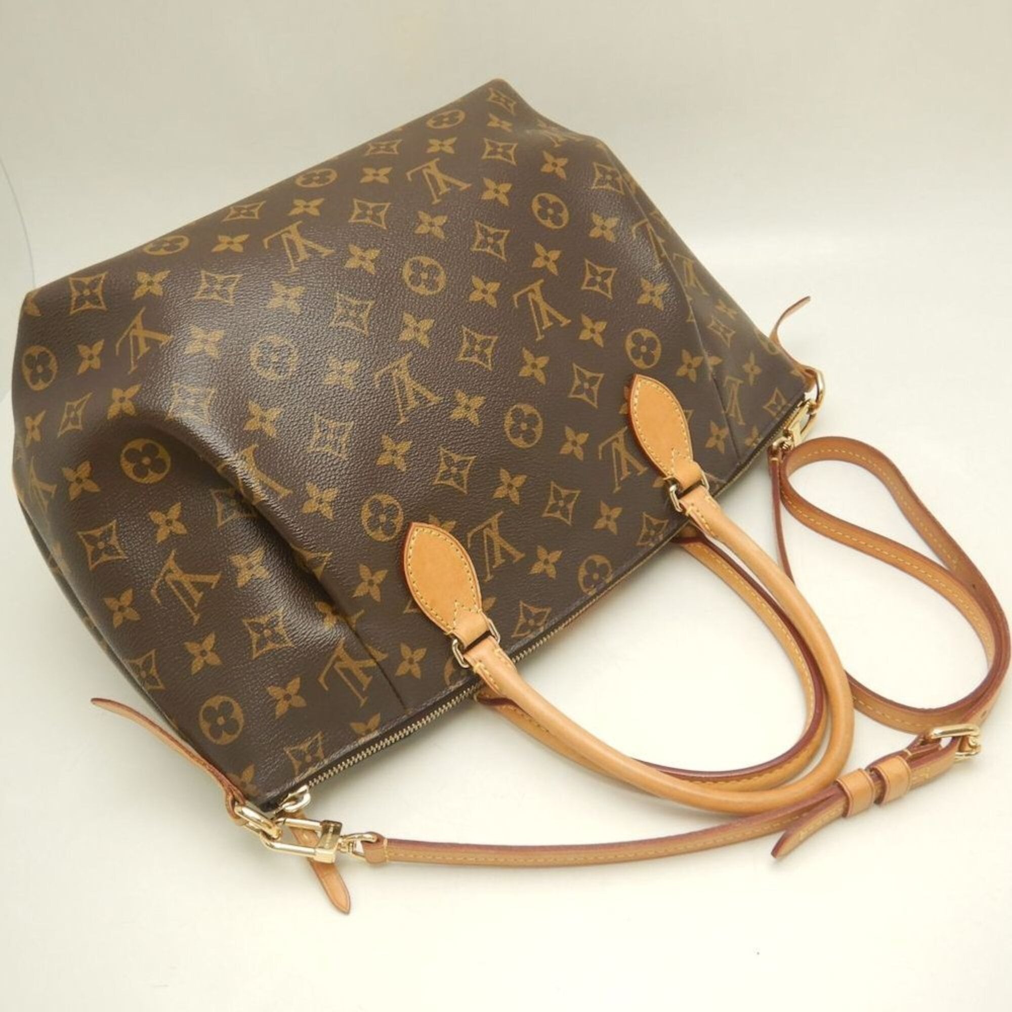 Louis Vuitton Brown Monogram Monogram Canvas Handbag (Pre-Owned)