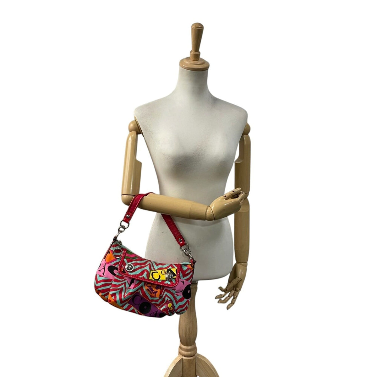 Coach Multi-Color Red Color Nylon Leather Shoulder Bag (Pre-Owned)