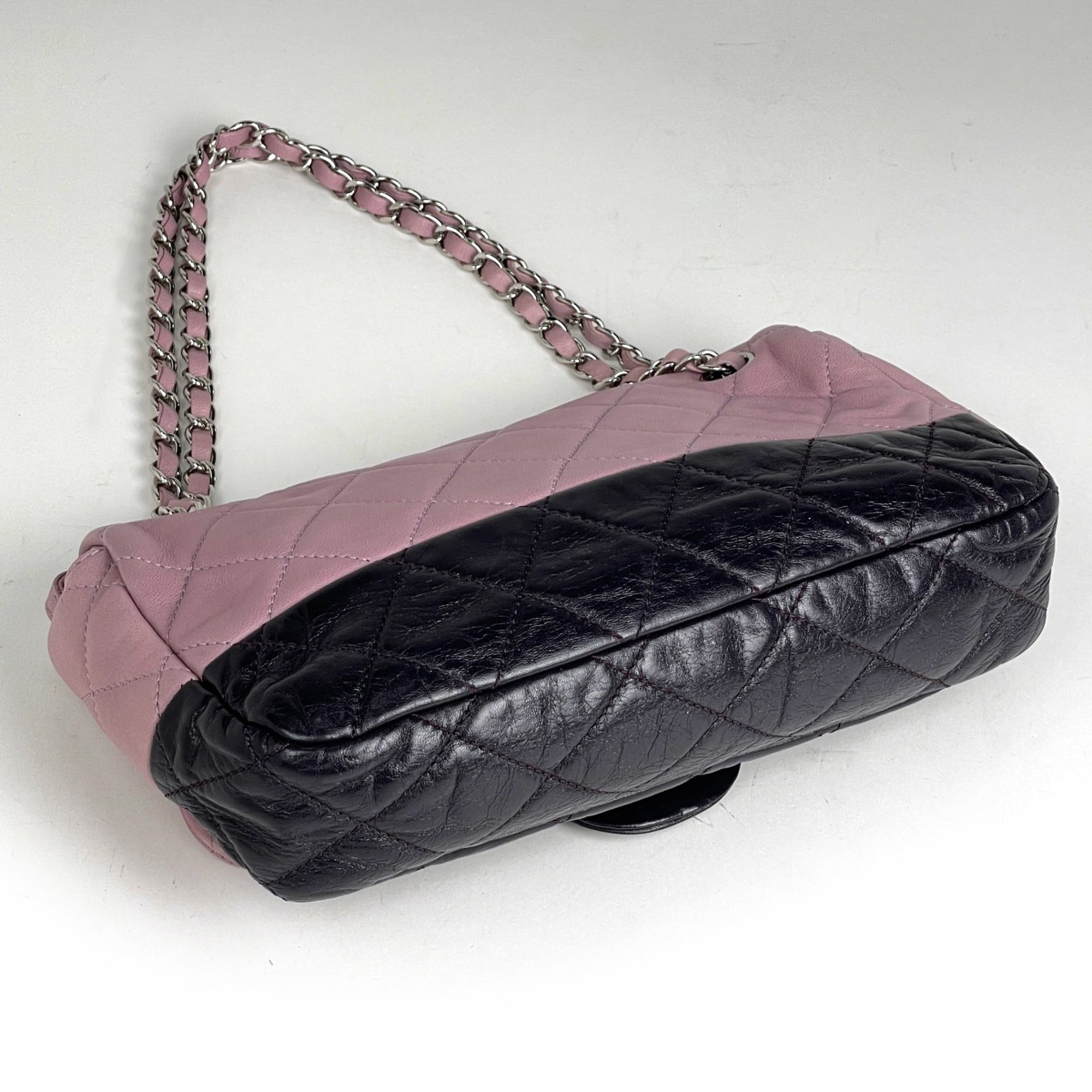 Chanel Pink Purple Leather Shoulder Bag (Pre-Owned)