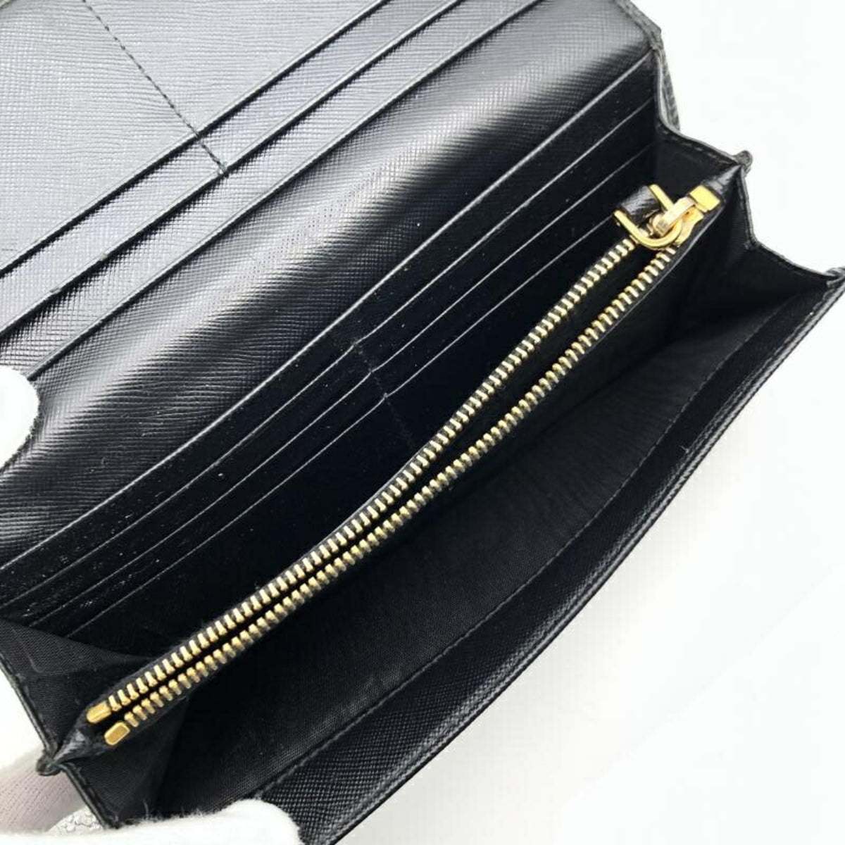 Prada Black (Pre-Owned)