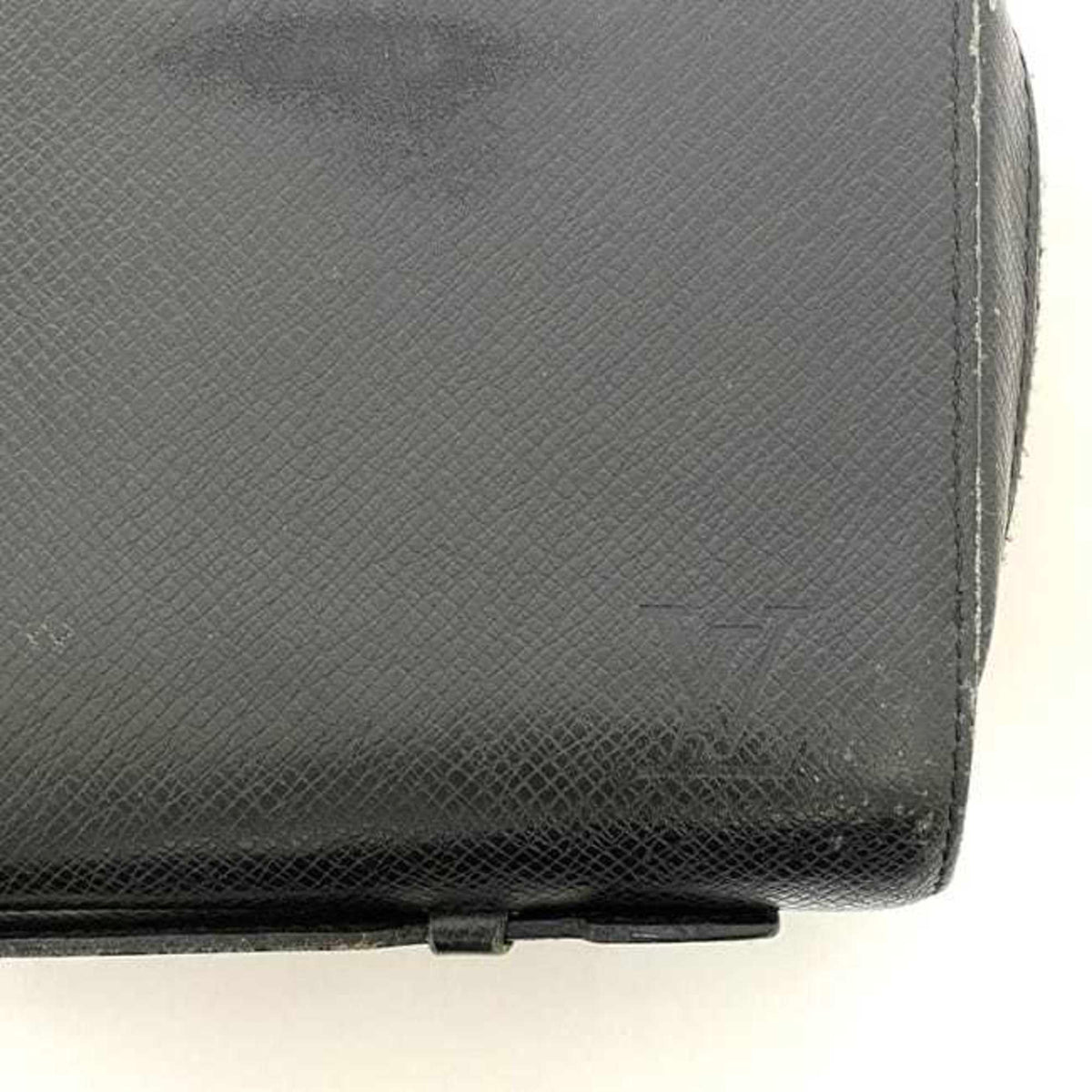 Louis Vuitton Ardoise Black Taiga Leather Long Wallet (Bi-Fold) (Pre-Owned)