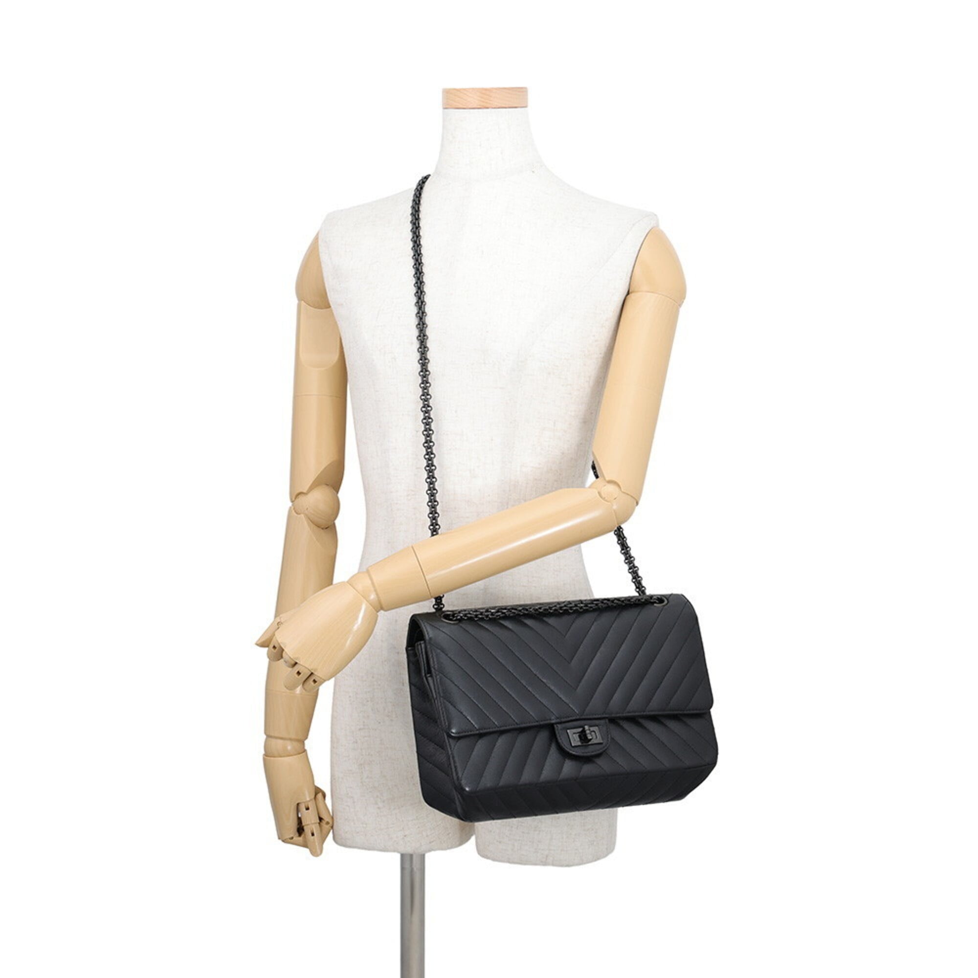 Chanel 2.55 Black Leather Handbag Shoulder Bag (Pre-Owned)