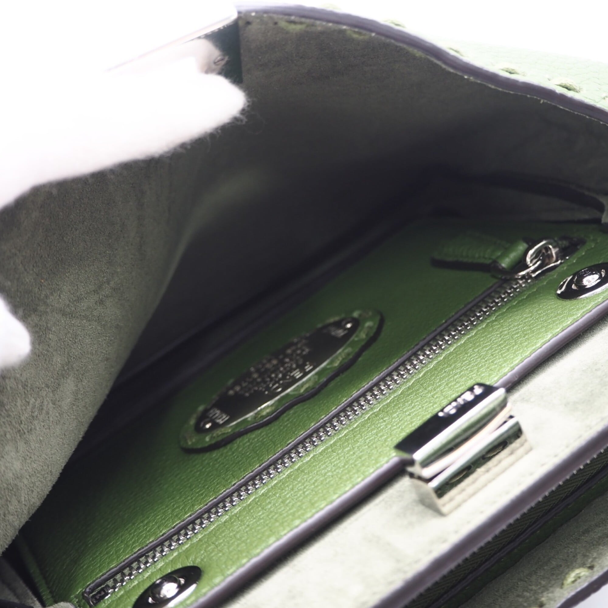 Fendi Selleria Green Leather Handbag (Pre-Owned)