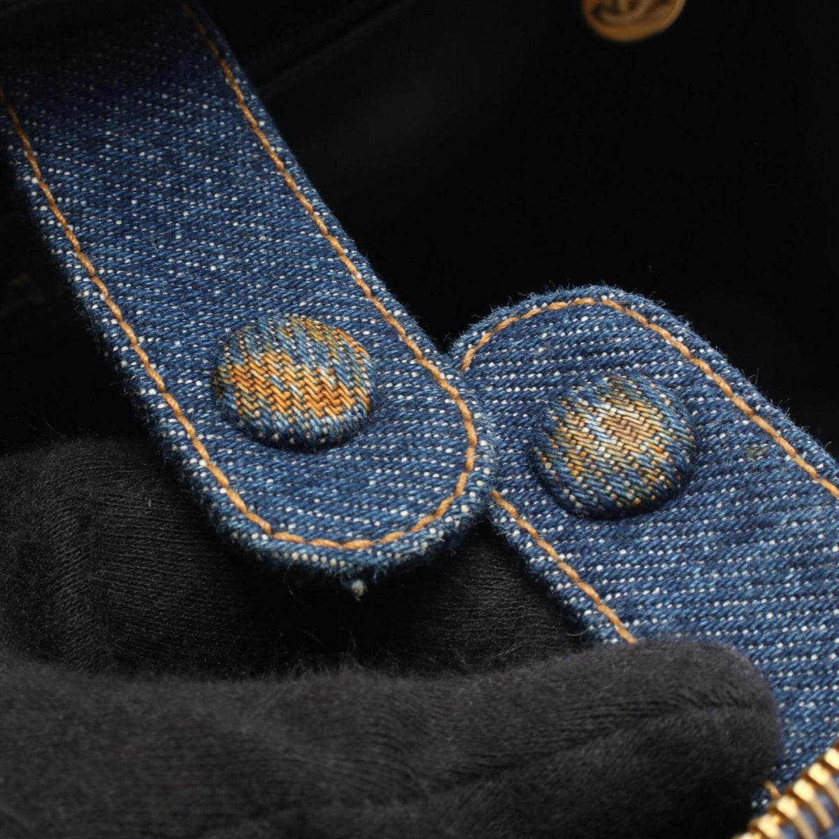 Chanel Navy Denim Handbag (Pre-Owned)