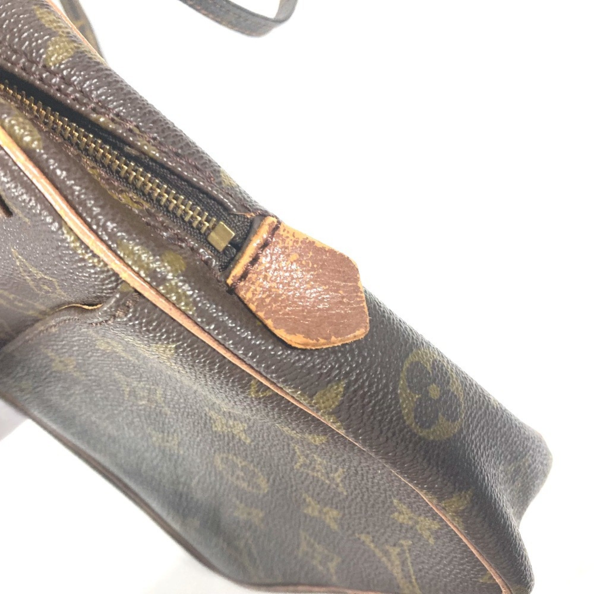 Louis Vuitton Brown Monogram Pochette Shoulder Bag (Pre-Owned)