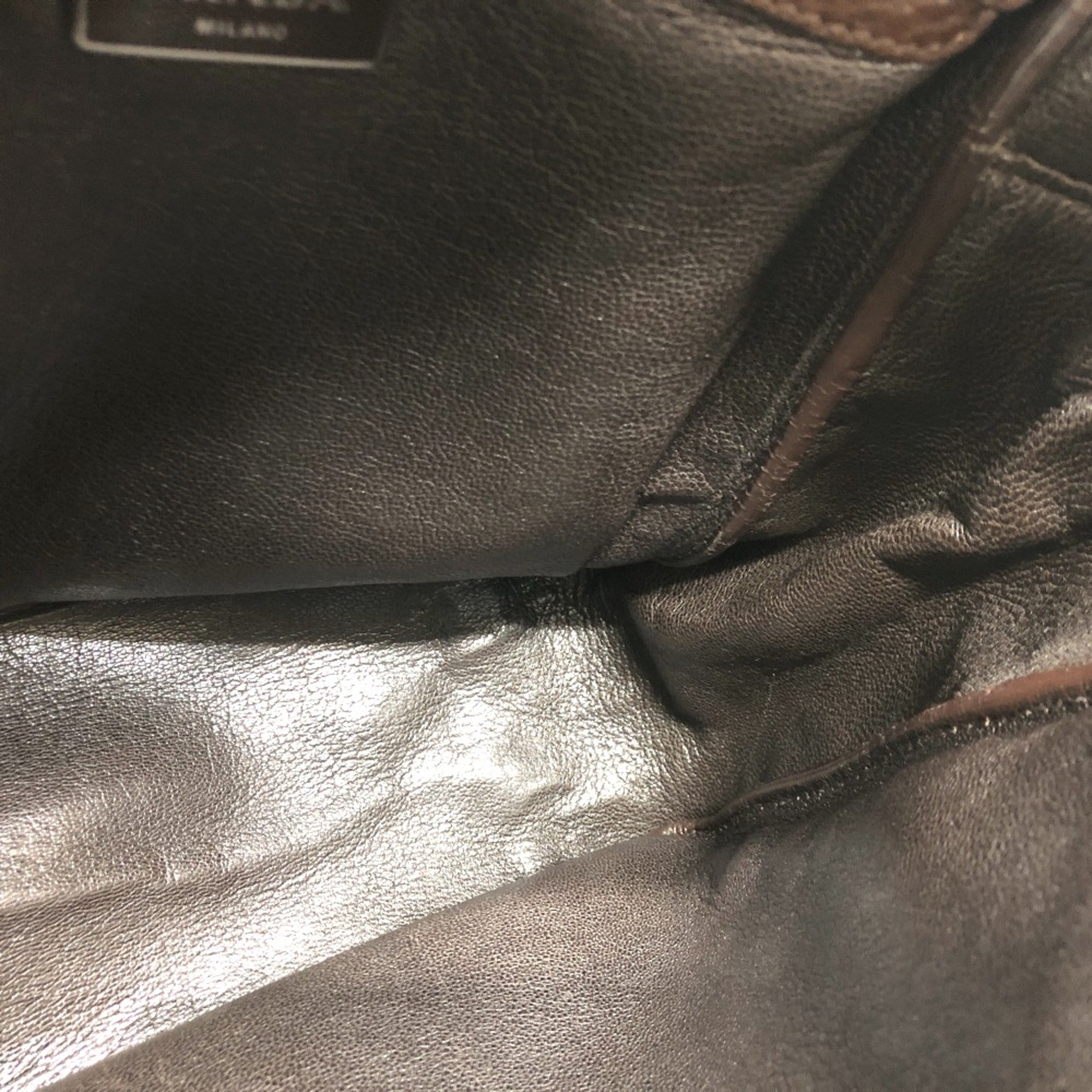 Prada Brown Leather Shoulder Bag (Pre-Owned)