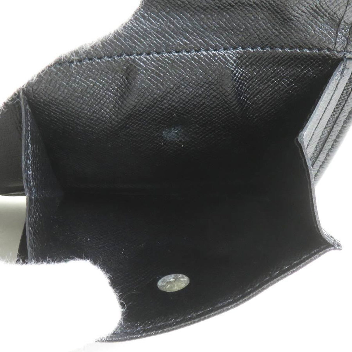 Louis Vuitton Black Taiga Leather Wallet (Bi-Fold) (Pre-Owned)