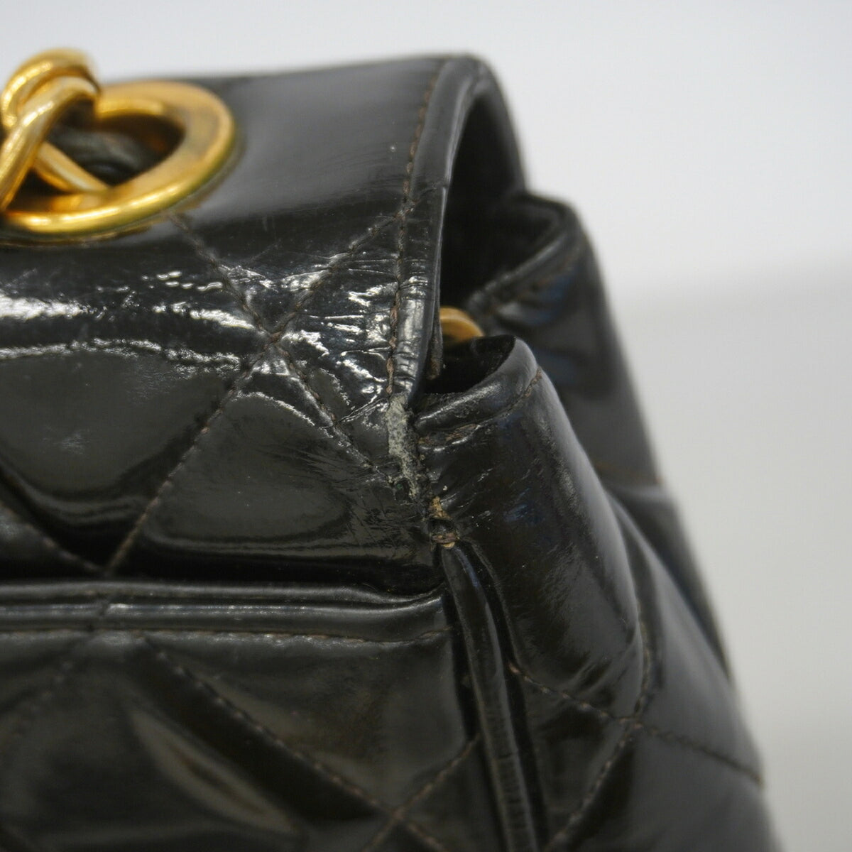 Chanel Black Patent Leather Shoulder Bag (Pre-Owned)