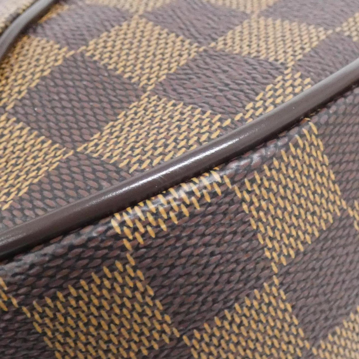 Louis Vuitton Brown Coated Canvas Shoulder Bag (Pre-Owned)