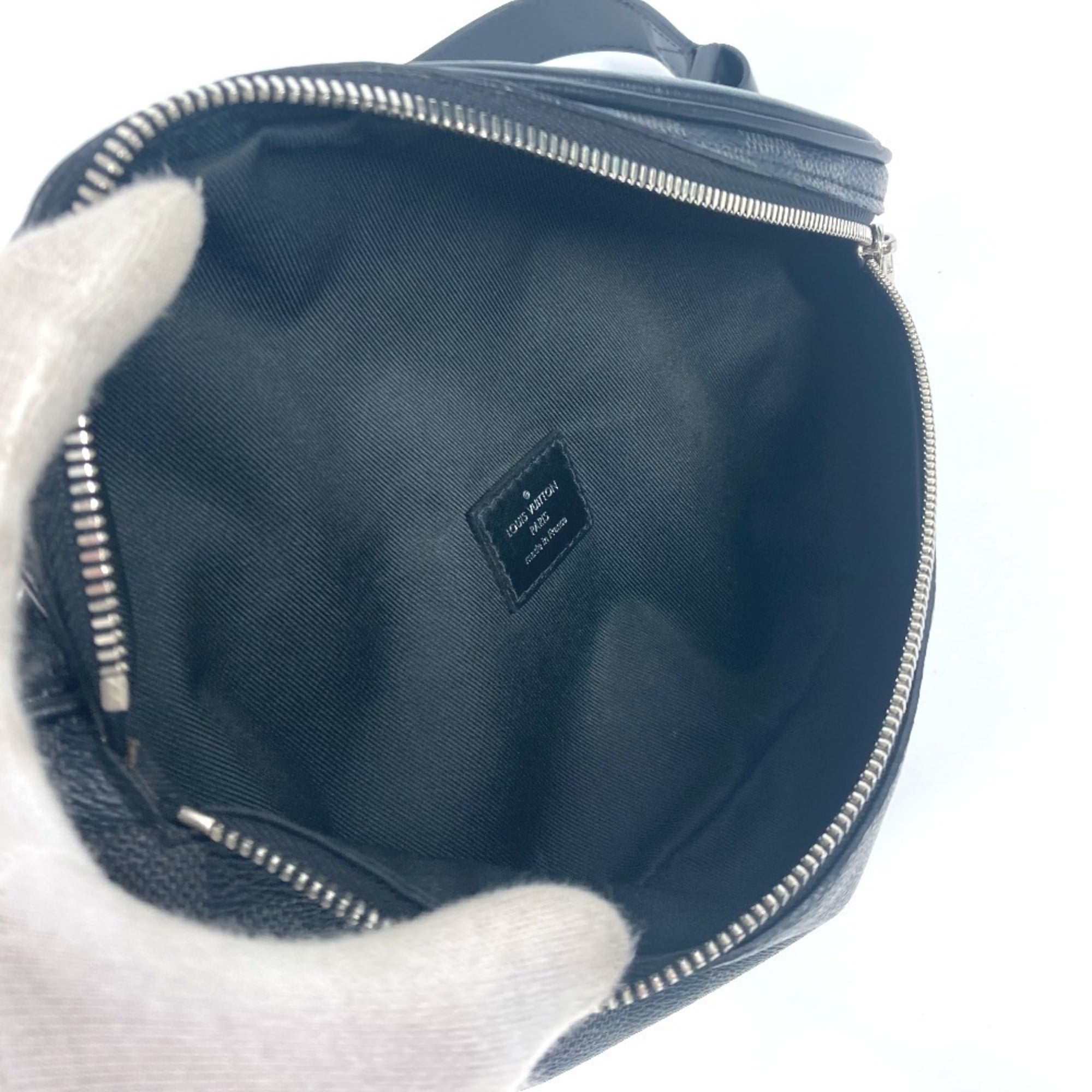 Louis Vuitton Damier Graphite Black Damier Graphite Shoulder Bag Sling Bag (Pre-Owned)