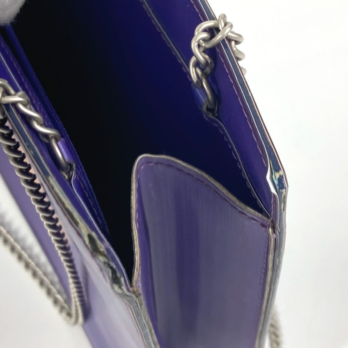Chanel Purple Vinyl Shoulder Bag (Pre-Owned)