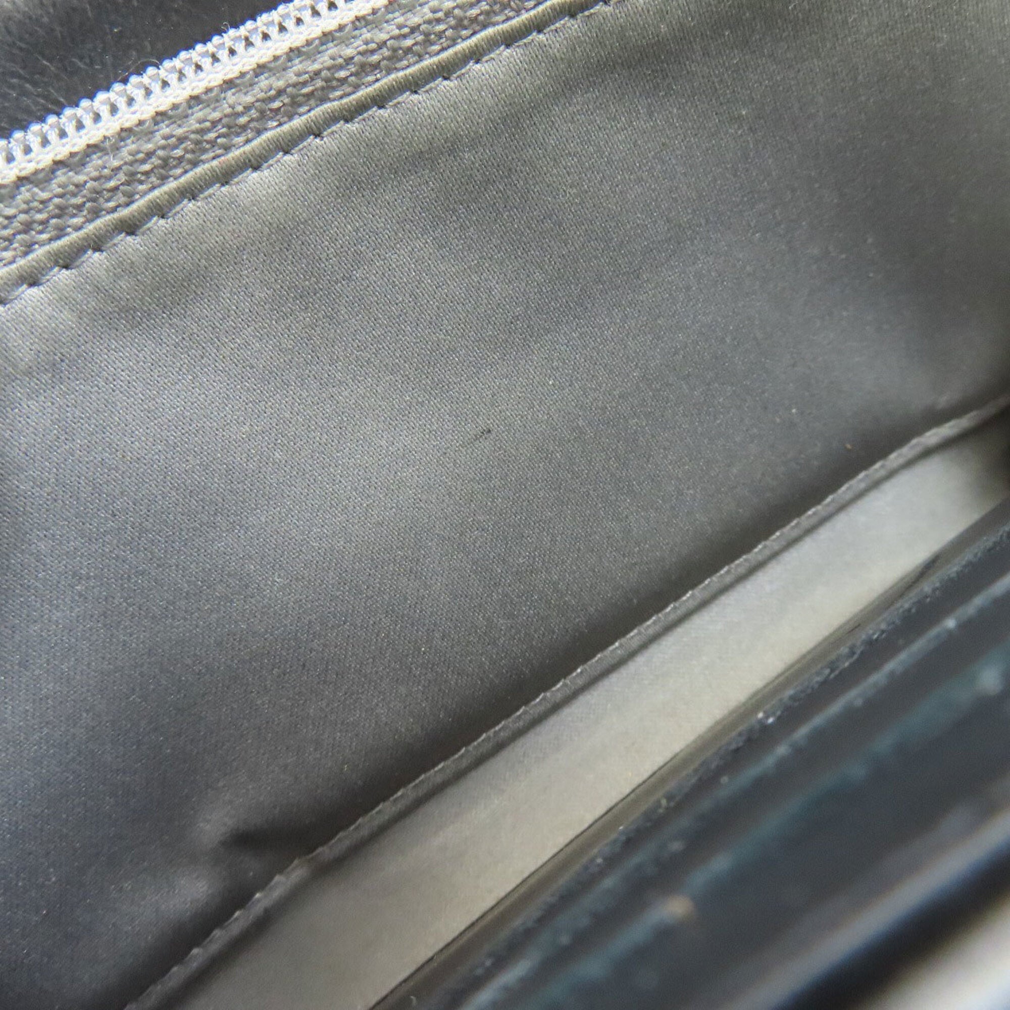 Chanel Black Leather Long Wallet (Bi-Fold) (Pre-Owned)